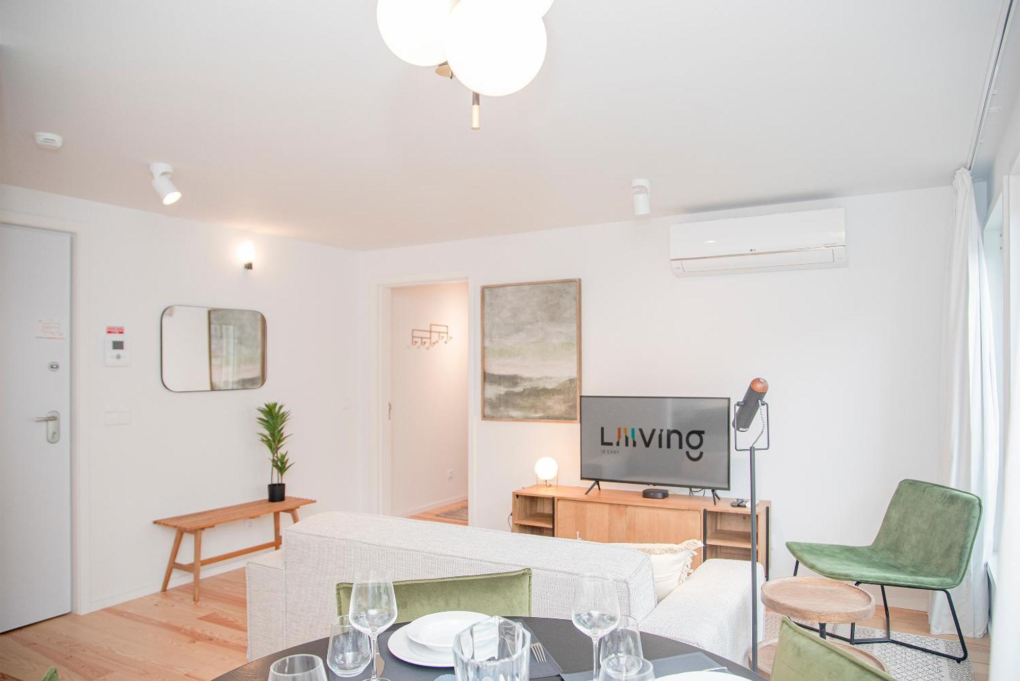 Apartment Liiiving In - Modern & Glam M