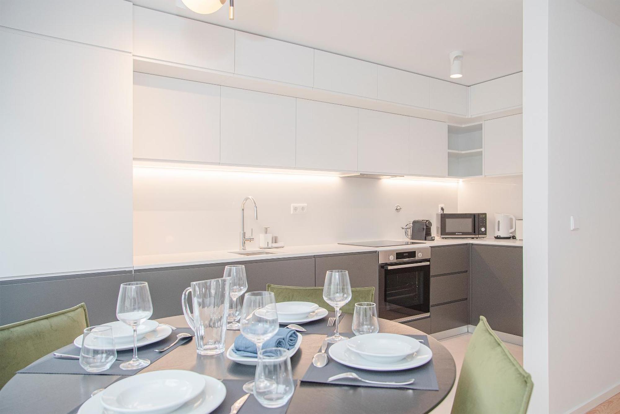 Apartment Liiiving In - Modern & Glam M