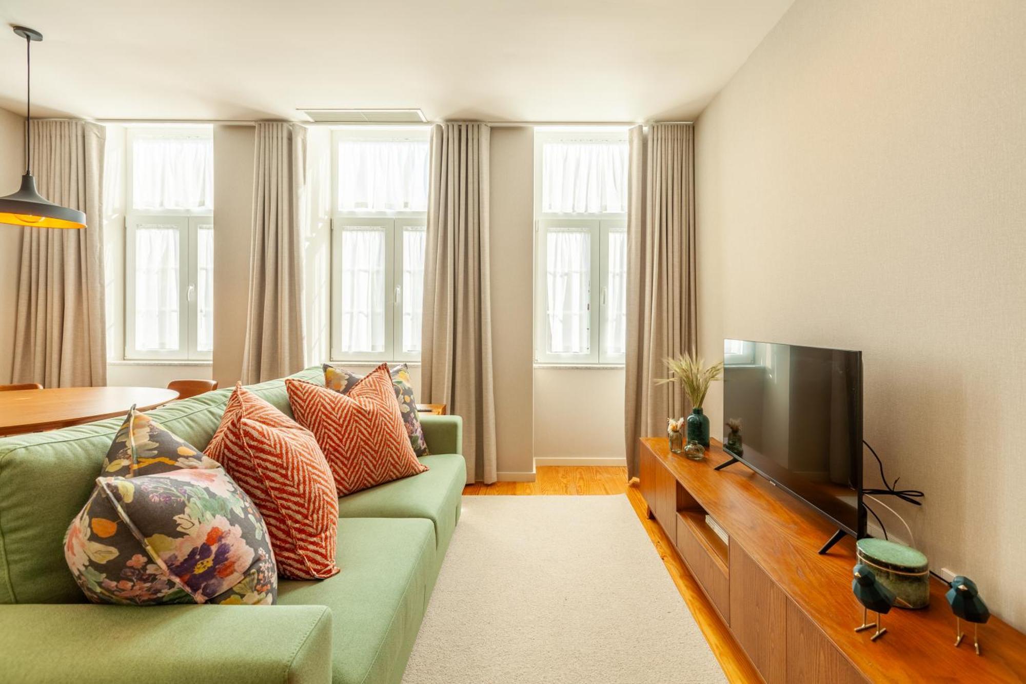 Apartment 162 Sol *