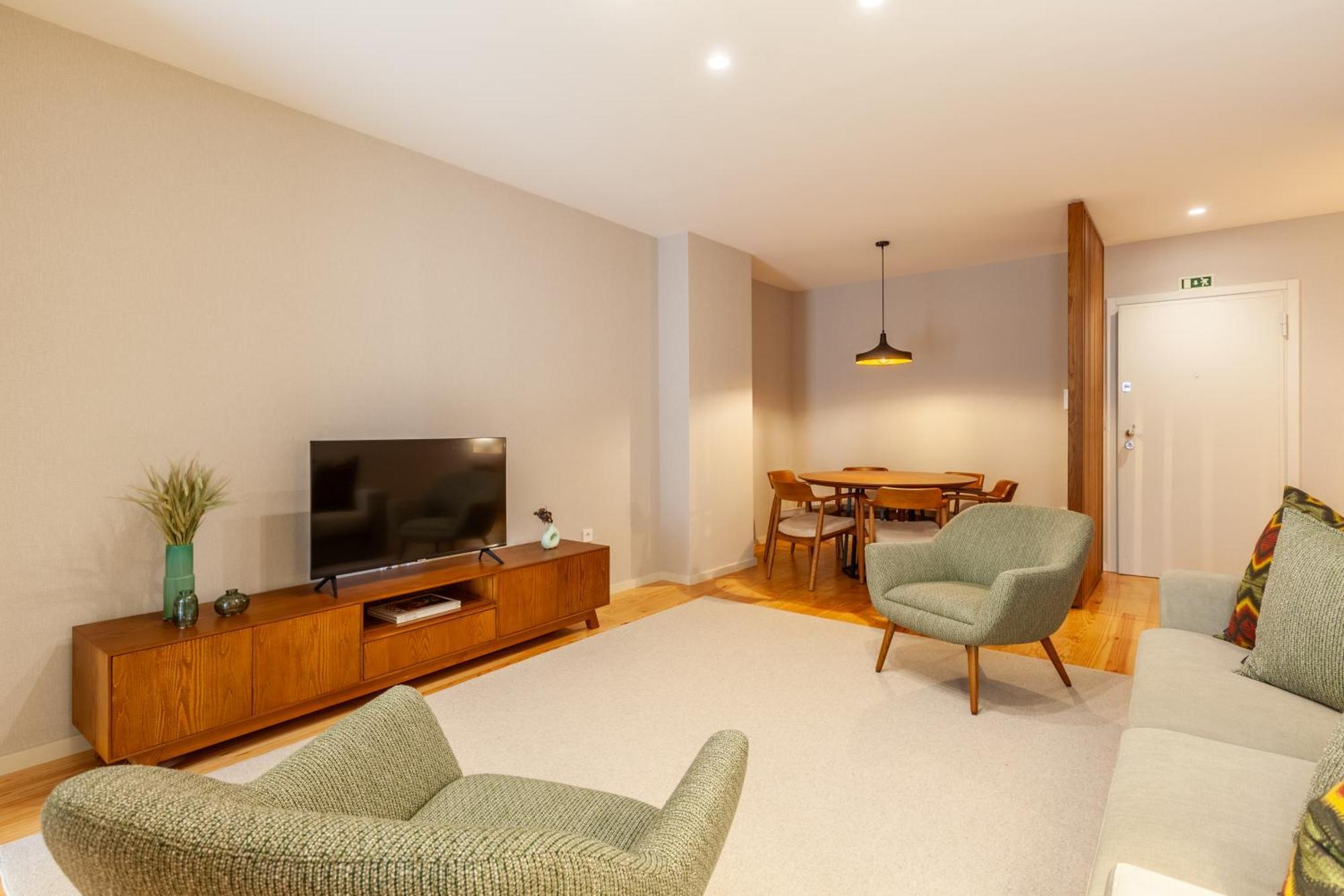 Apartment 162 Sol *