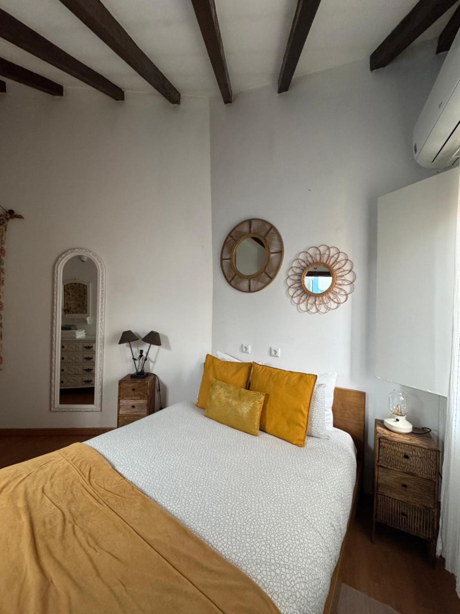 Ferienhaus Red House- Historic Center