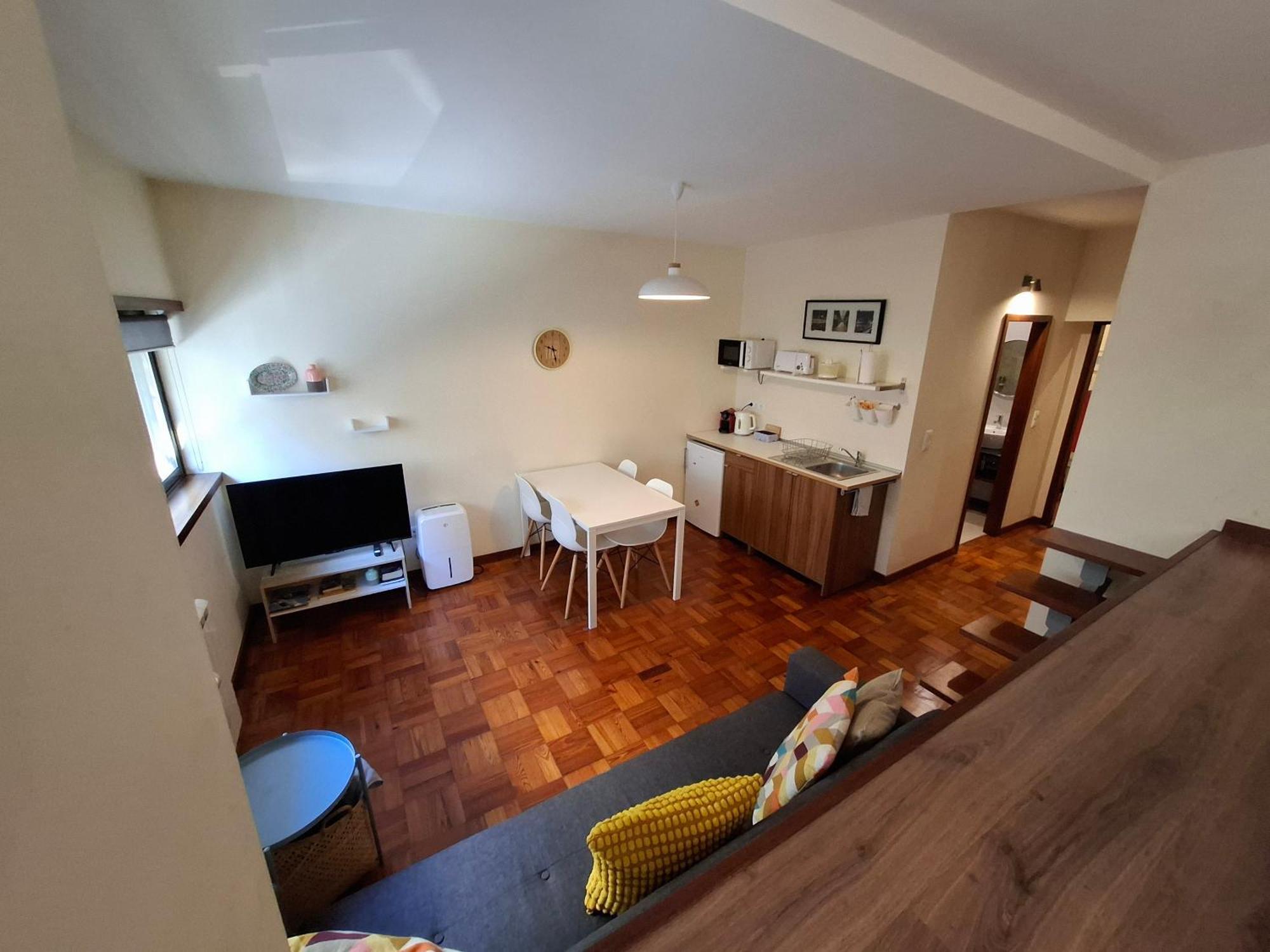 Apartment 312 - With Free Parking