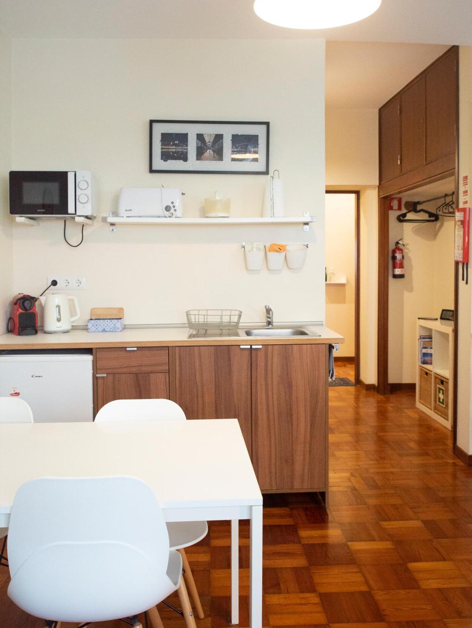 Apartment 312 - With Free Parking *