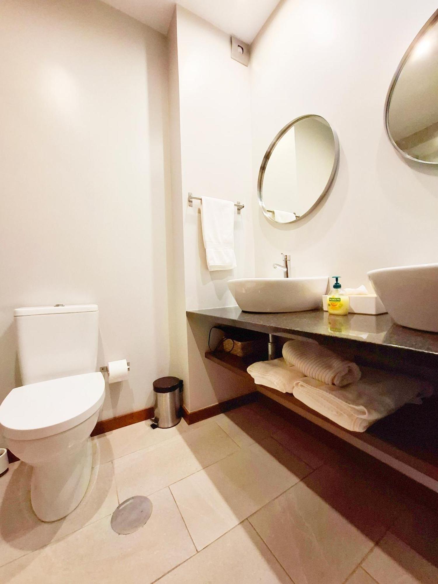312 - With Free Parking Apartment