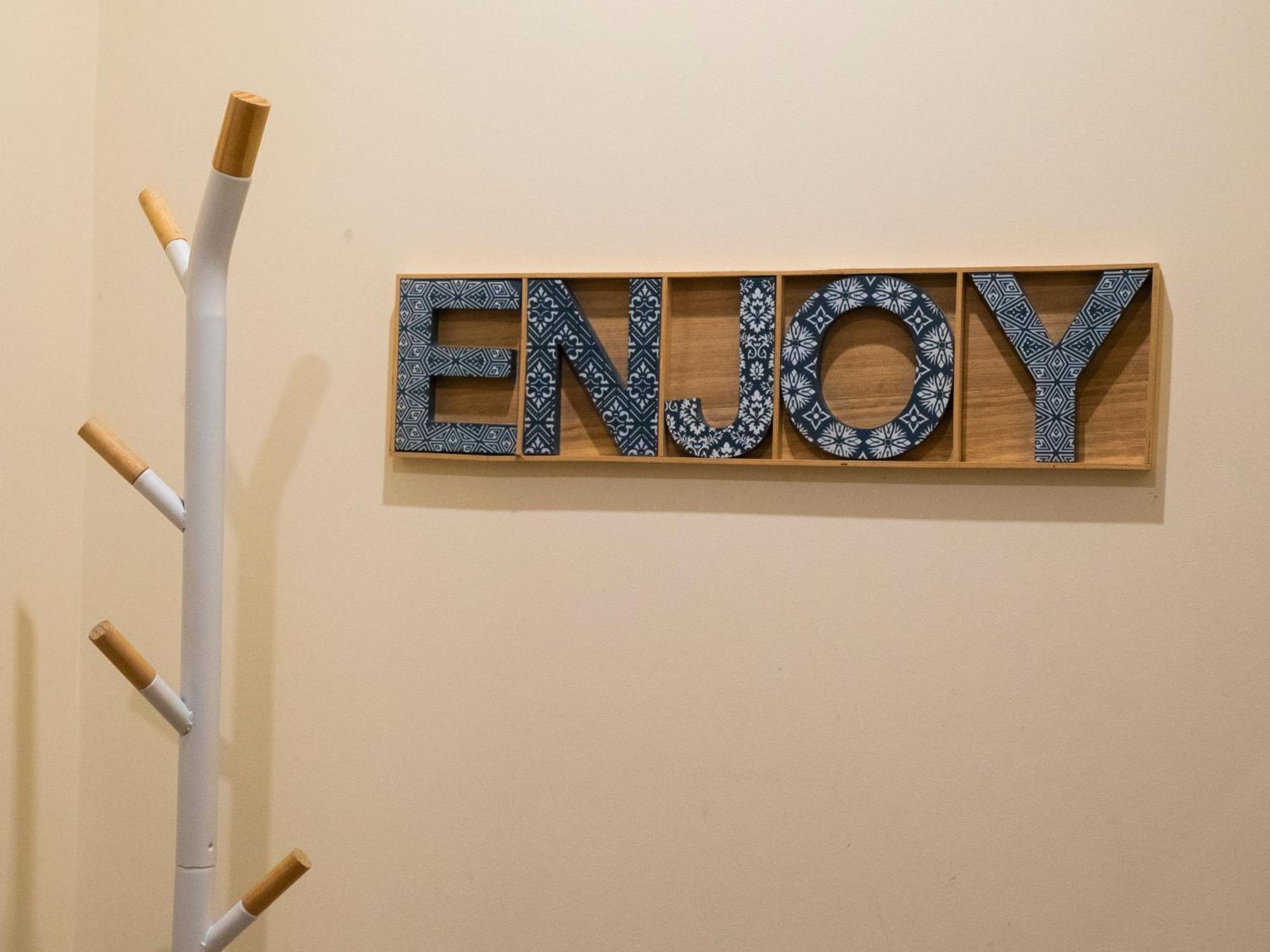 312 - With Free Parking Apartment *
