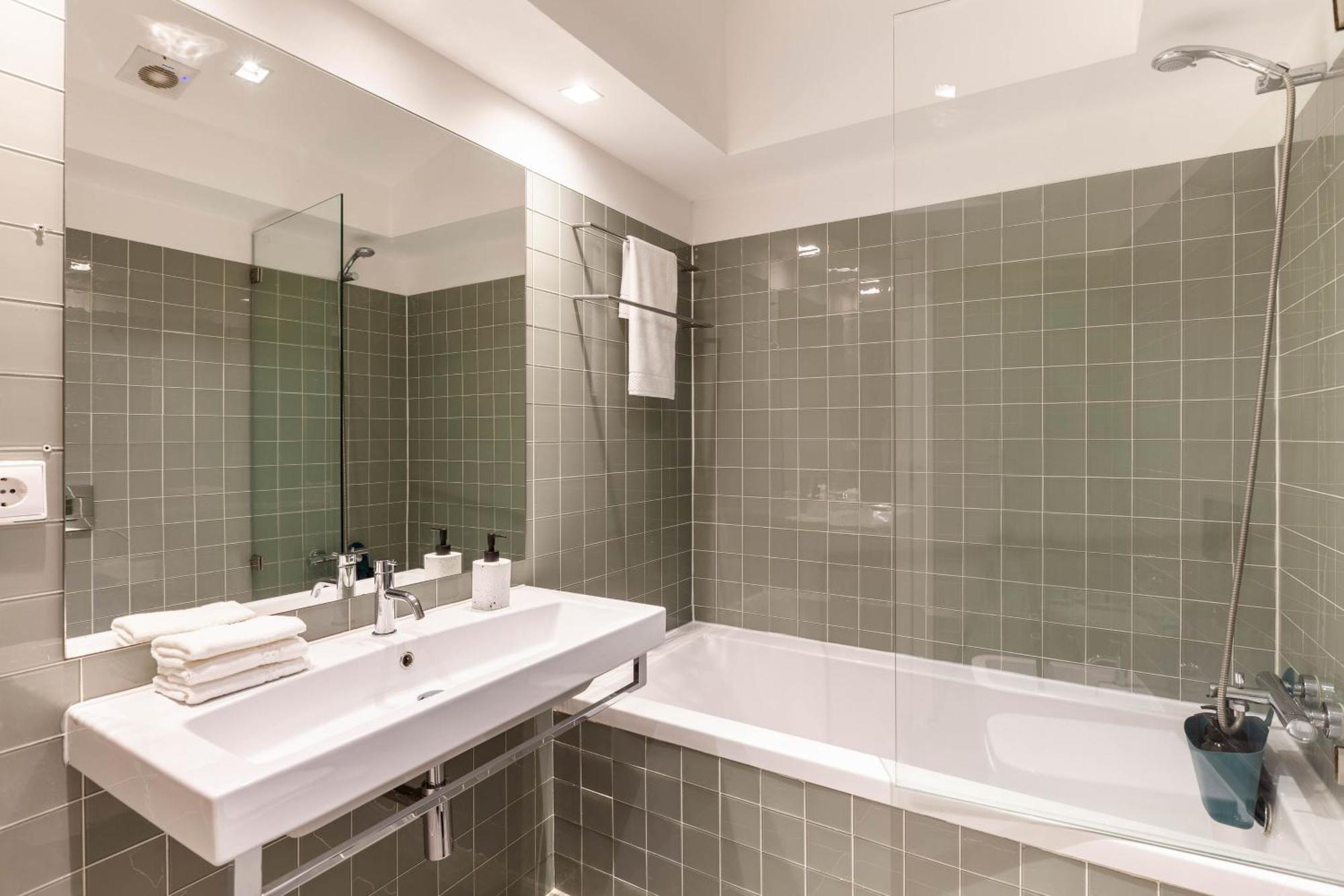 Superb In The Heart Of Historical Center Apartment *