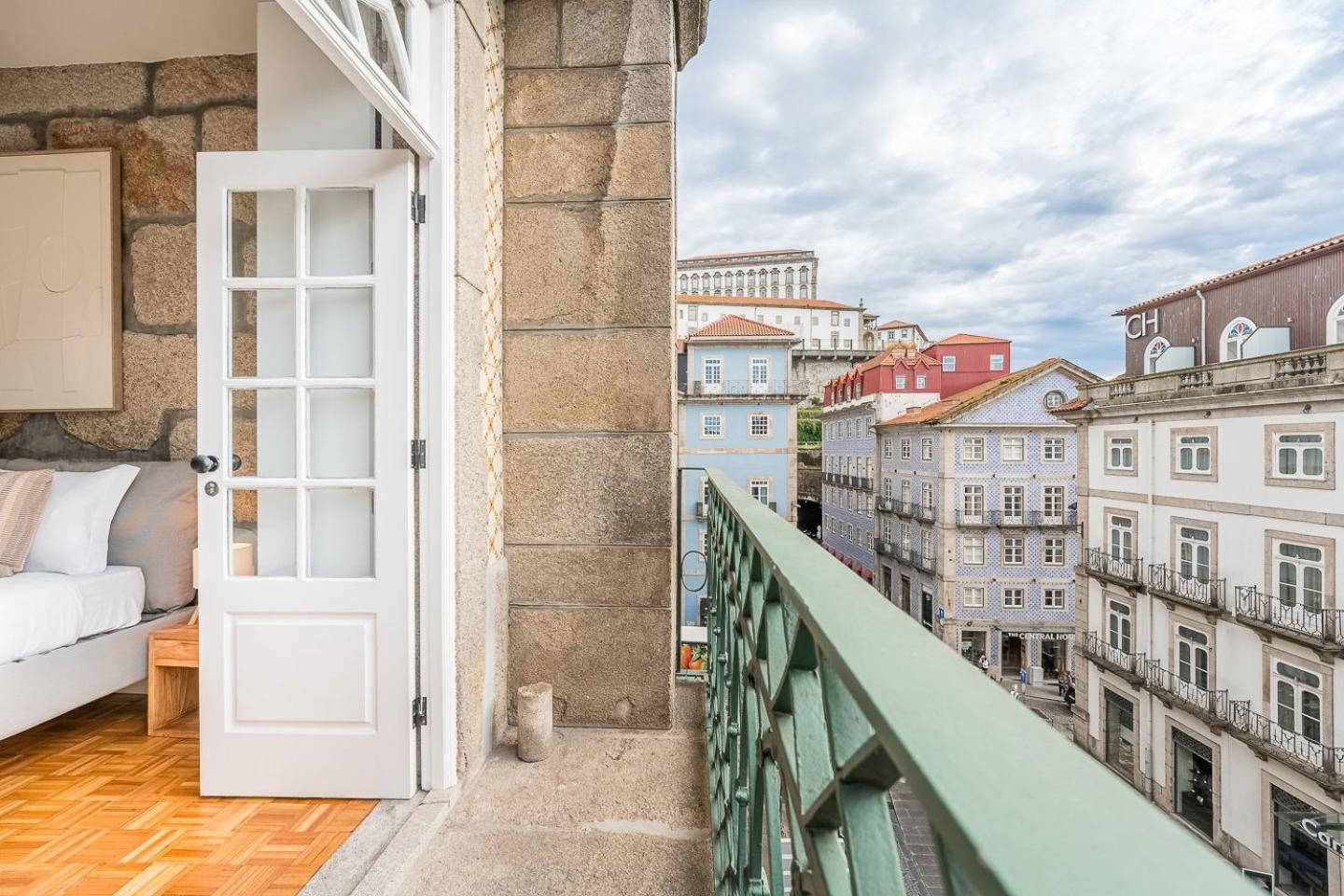 Guestready - Grandeur River Balcony Reborn *