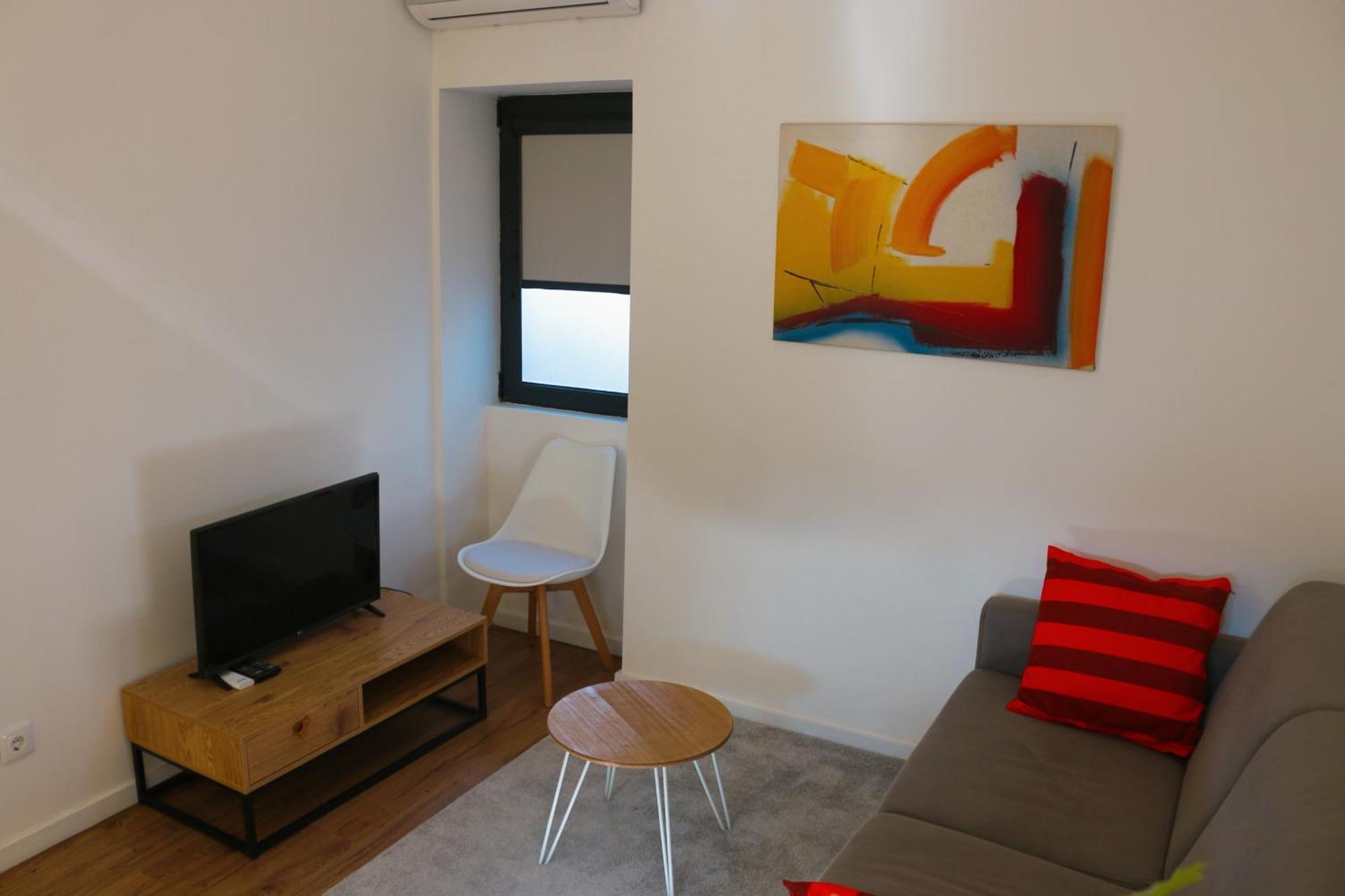 9 Min Metro Do Downtown&Free Parking And Private Terrace Holiday home Porto