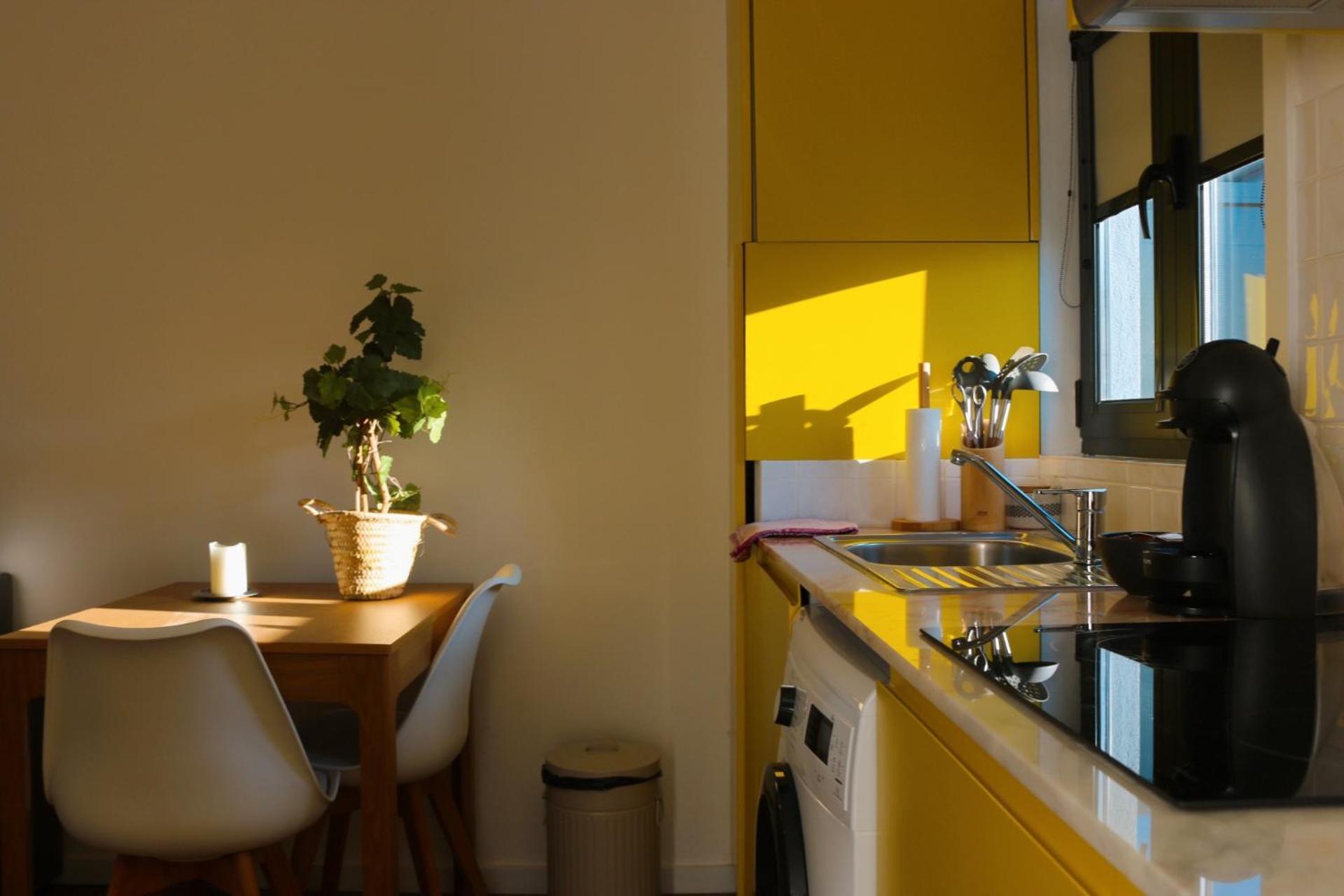 Holiday home 9 Min Metro Do Downtown&Free Parking And Private Terrace Porto