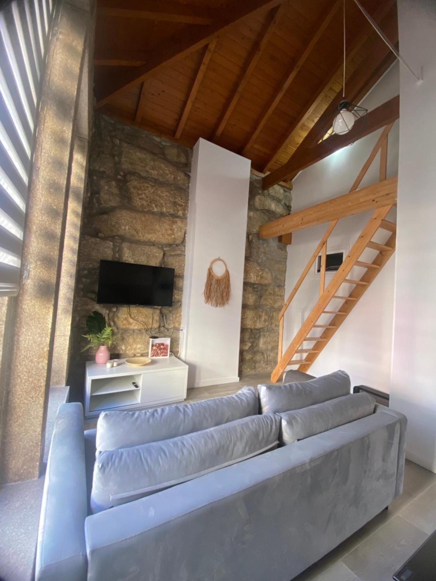 Saldanha - 2x T2 Duplex Apartment Porto