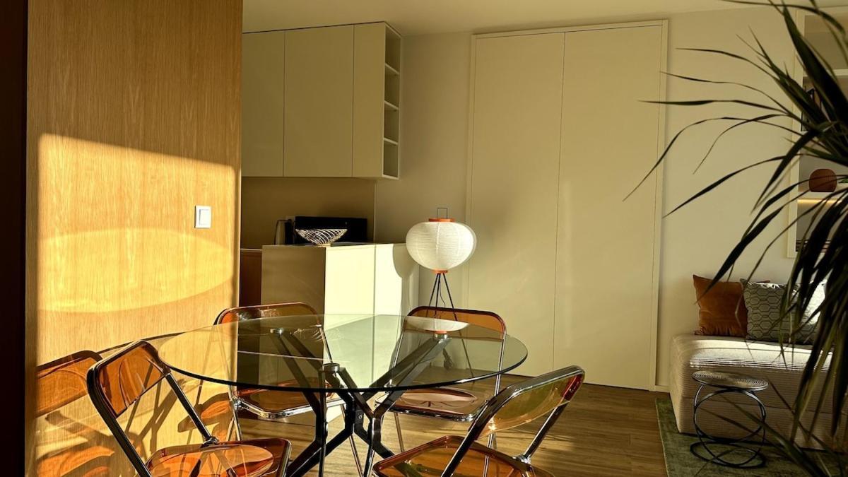 Apartment - With Ac, Parking And Balcony *