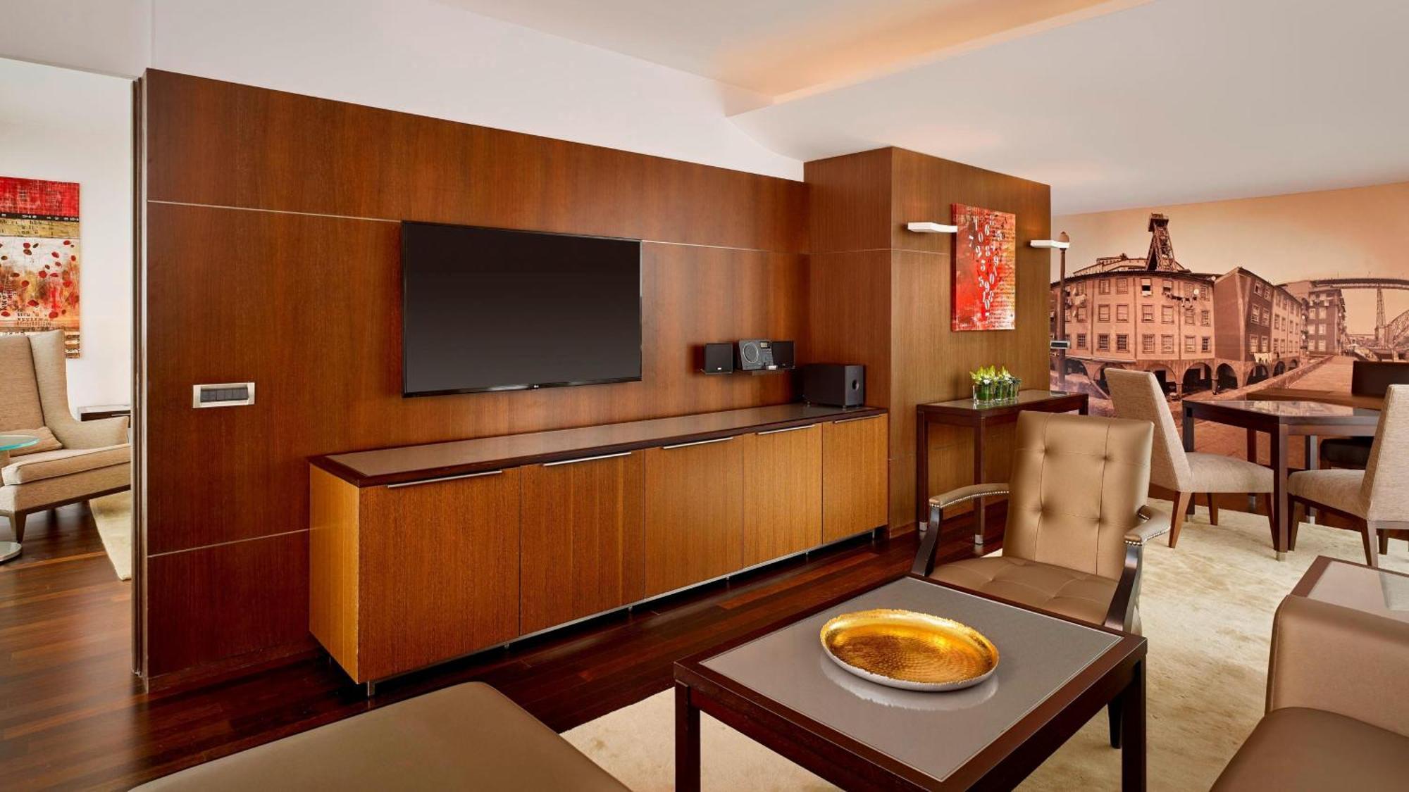 Hotel Sheraton &