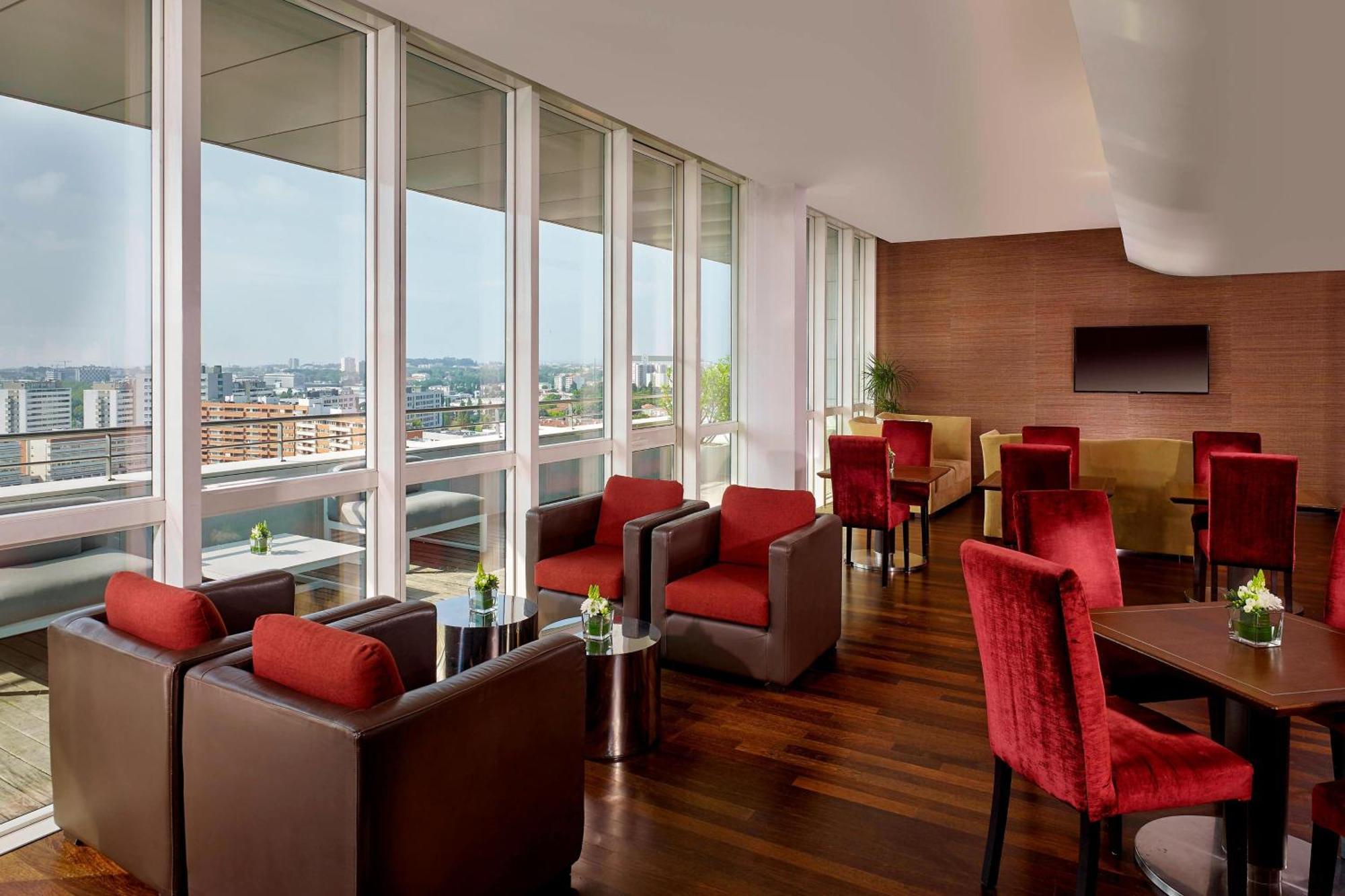 Sheraton & Hotel Porto