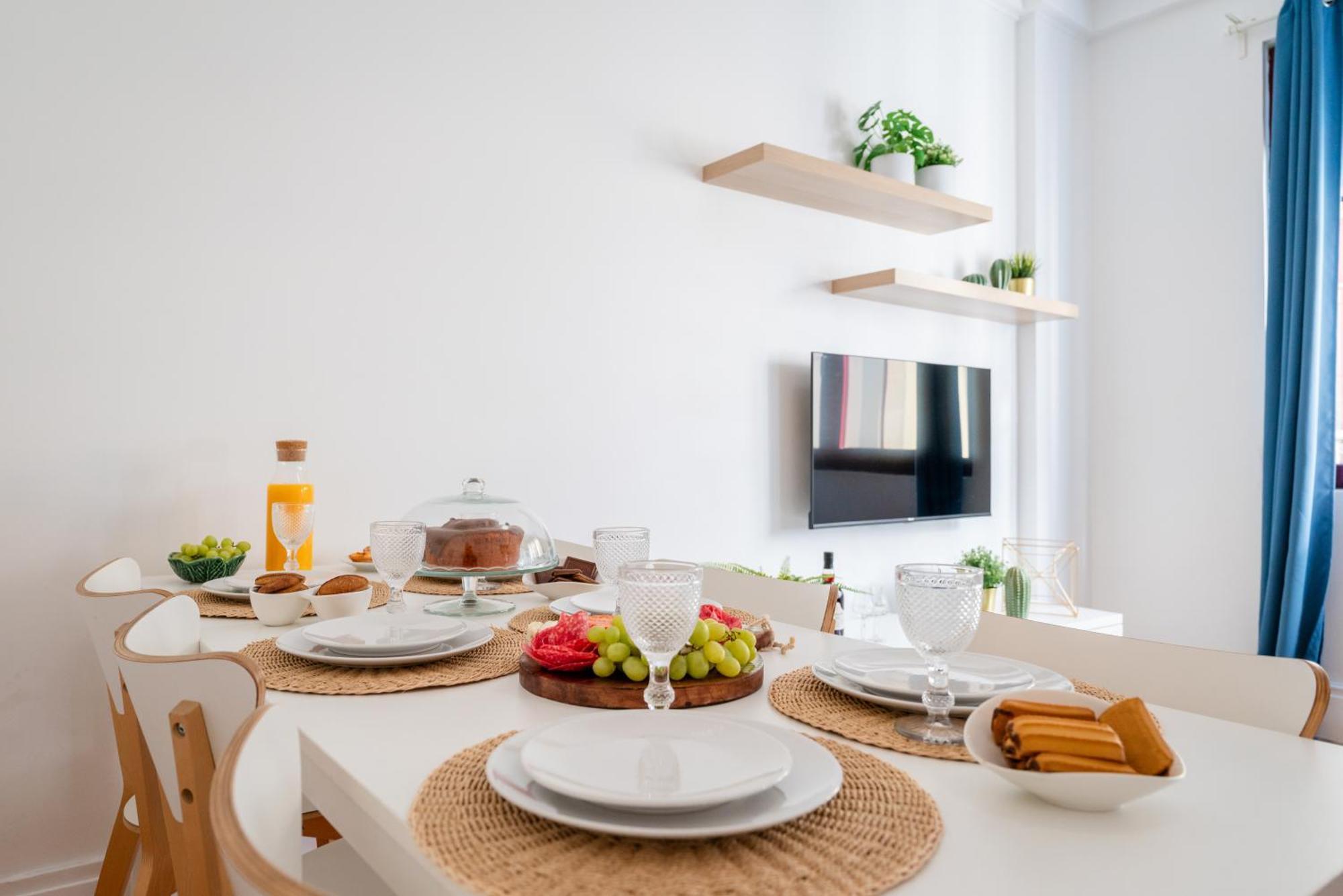 Host Wise - Spacious Comfortable - Balcony * Porto