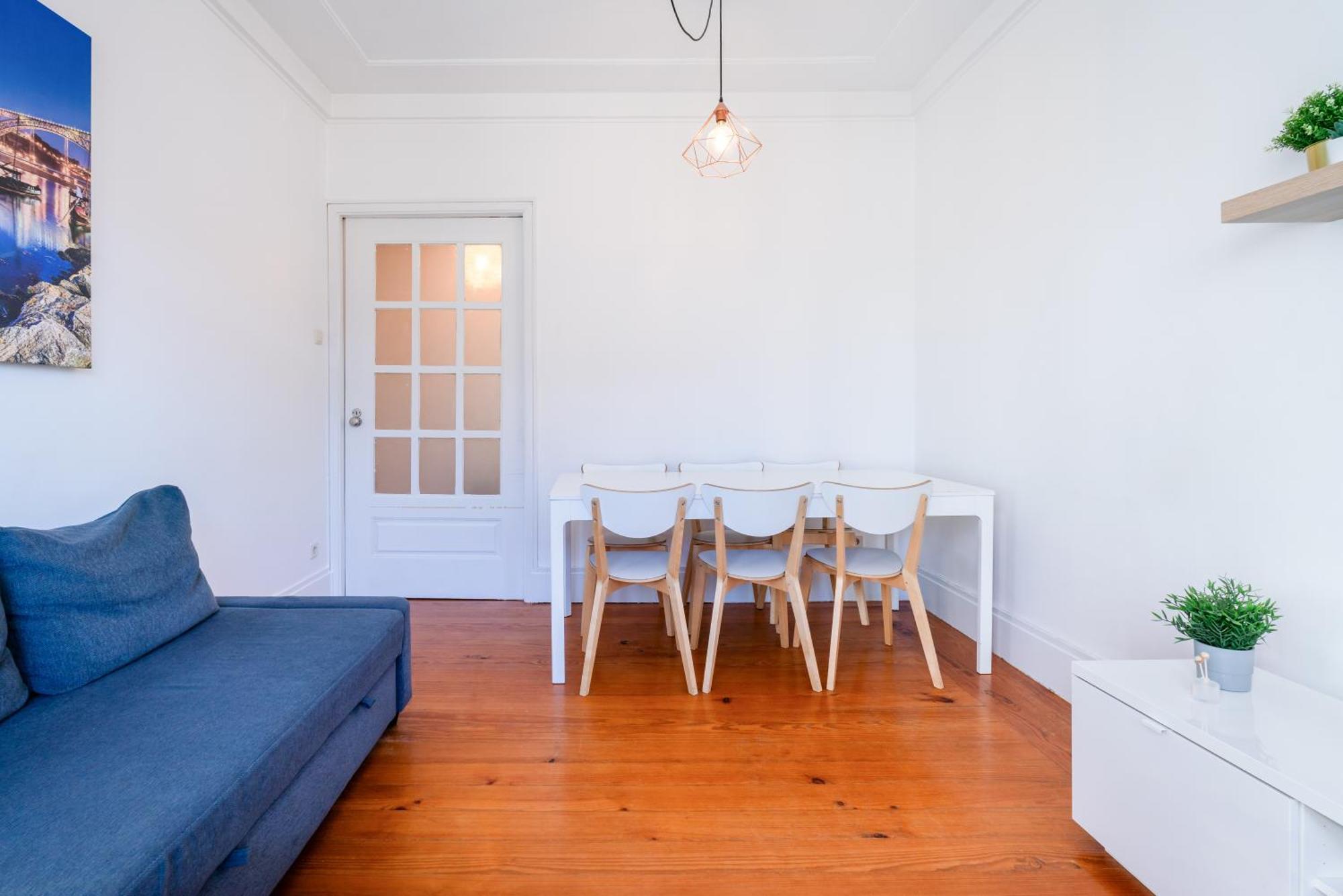 Host Wise - Spacious Comfortable - Balcony * Porto