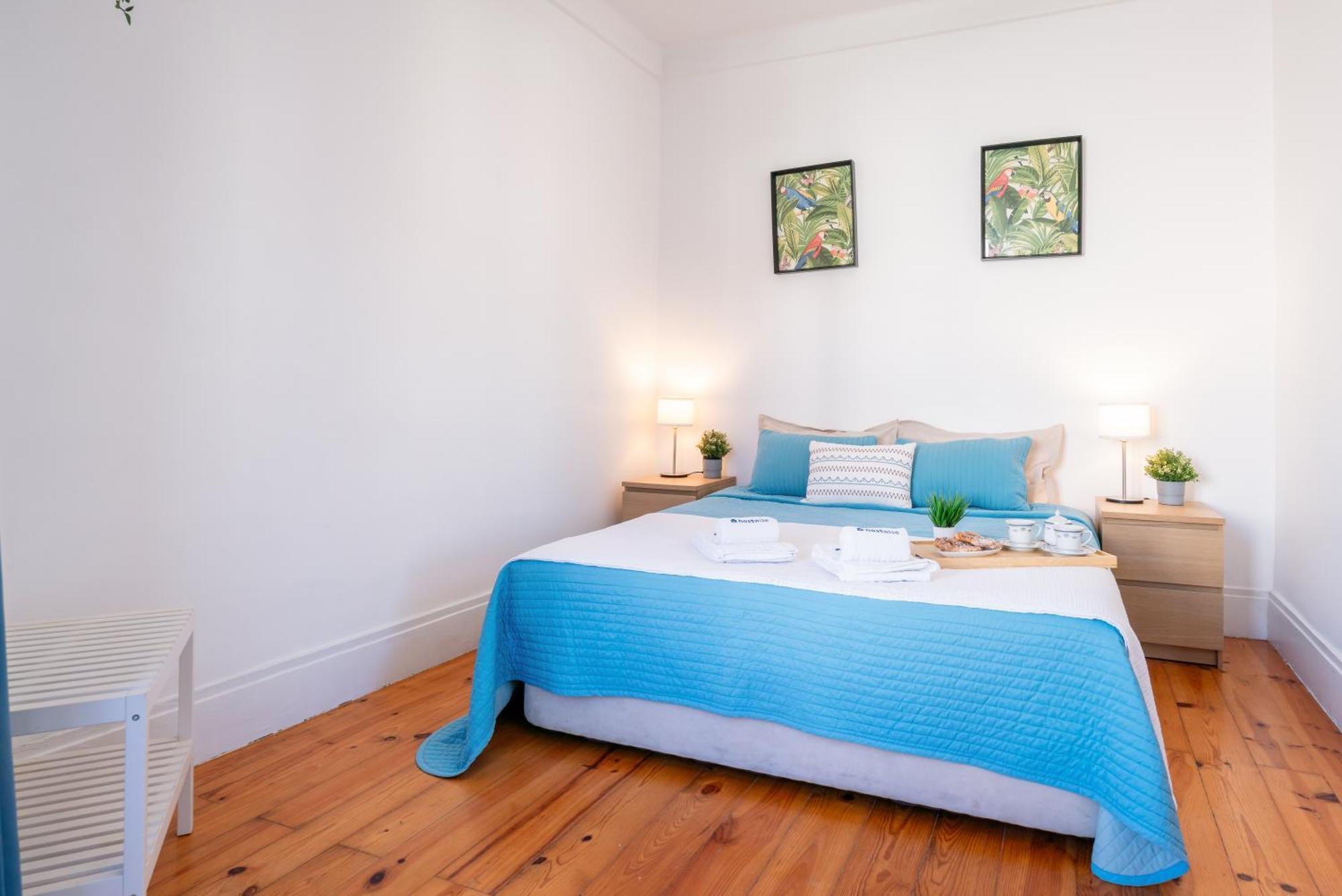 Host Wise - Spacious Comfortable - Balcony Apartment Porto