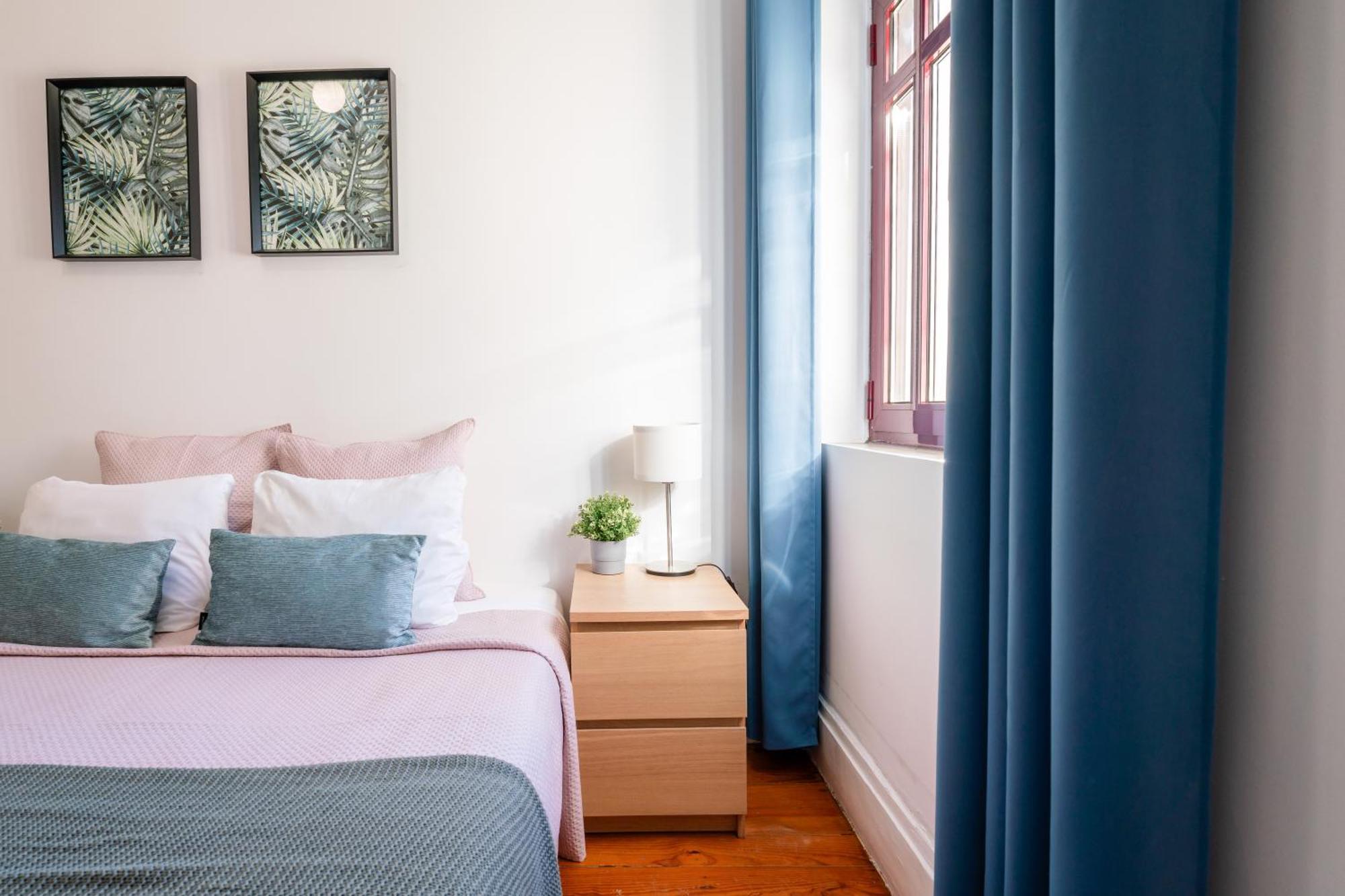Host Wise - Spacious Comfortable - Balcony