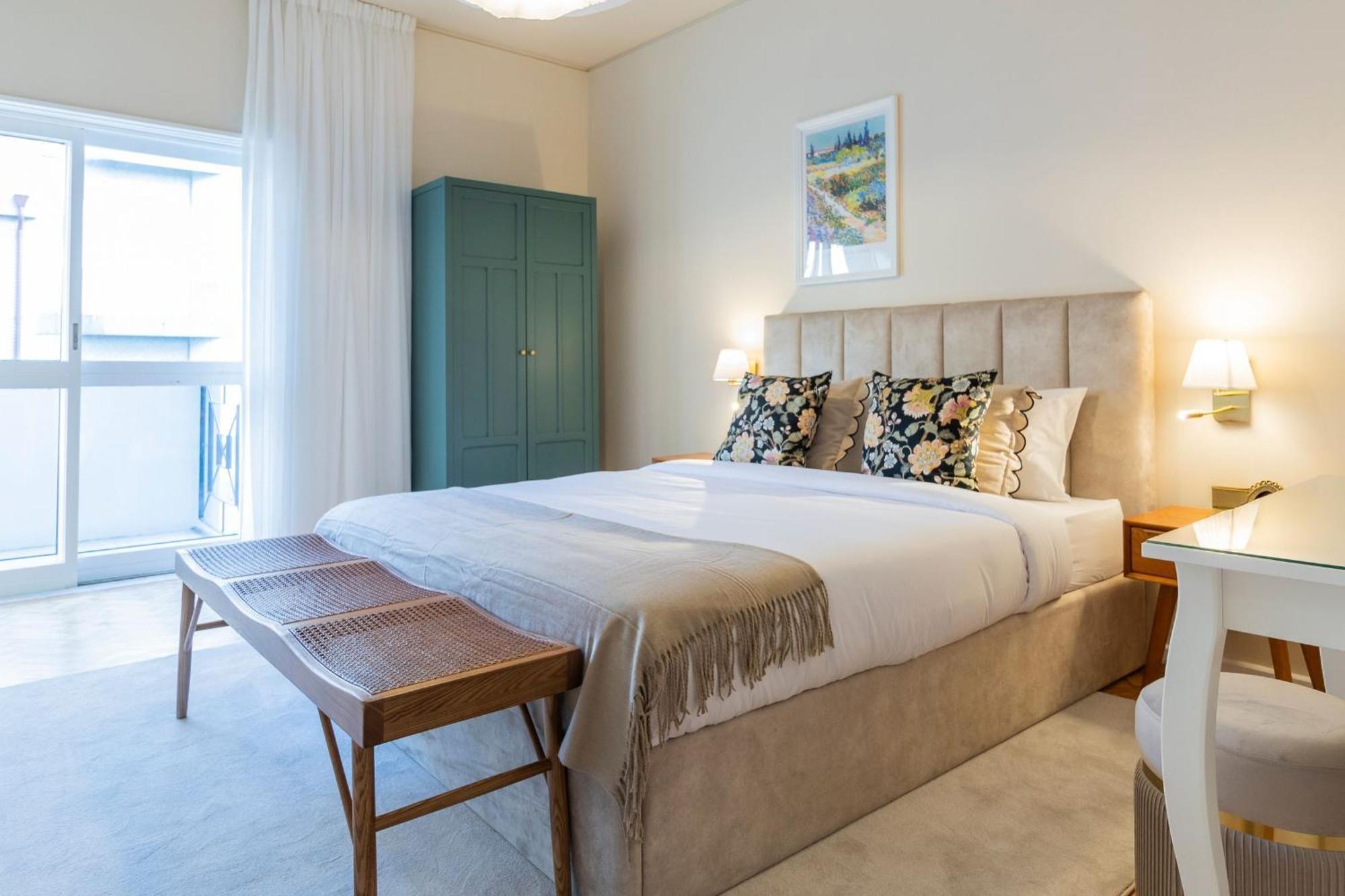 Apartment 3br Joyous Wonder By Lovelystay