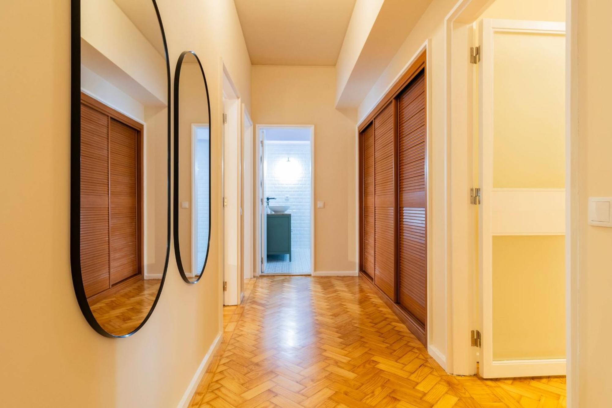 3br Joyous Wonder By Lovelystay Porto