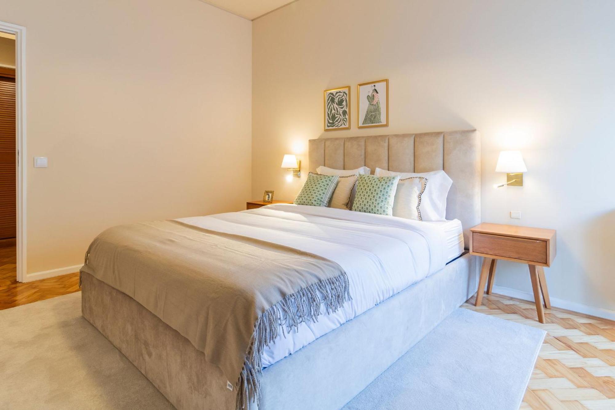 Apartment 3br Joyous Wonder By Lovelystay