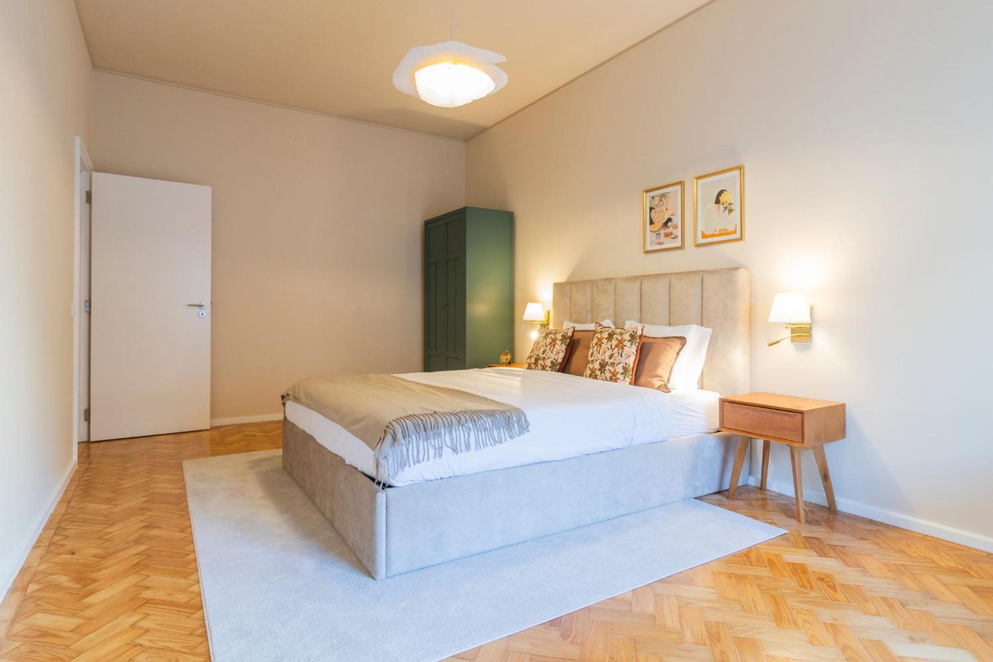 Apartment 3br Joyous Wonder By Lovelystay *