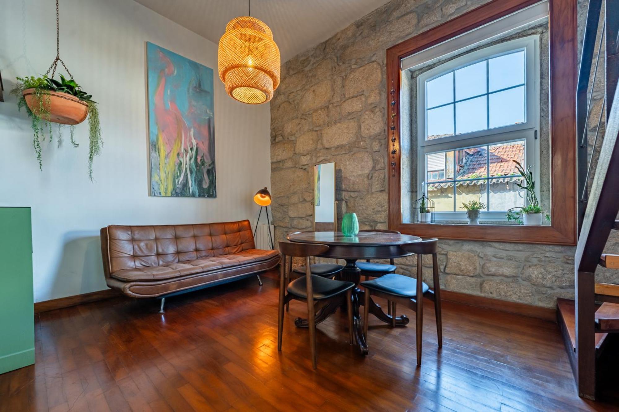 Essence Downtown Apartment