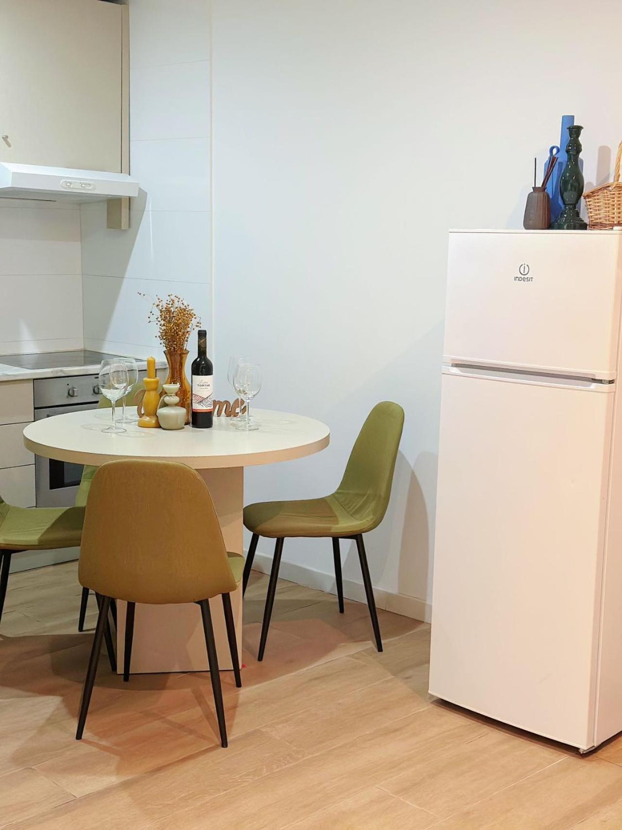 Downtown A Whole House Duplex Designed For Remote Work And Near Metro Lapa * Porto