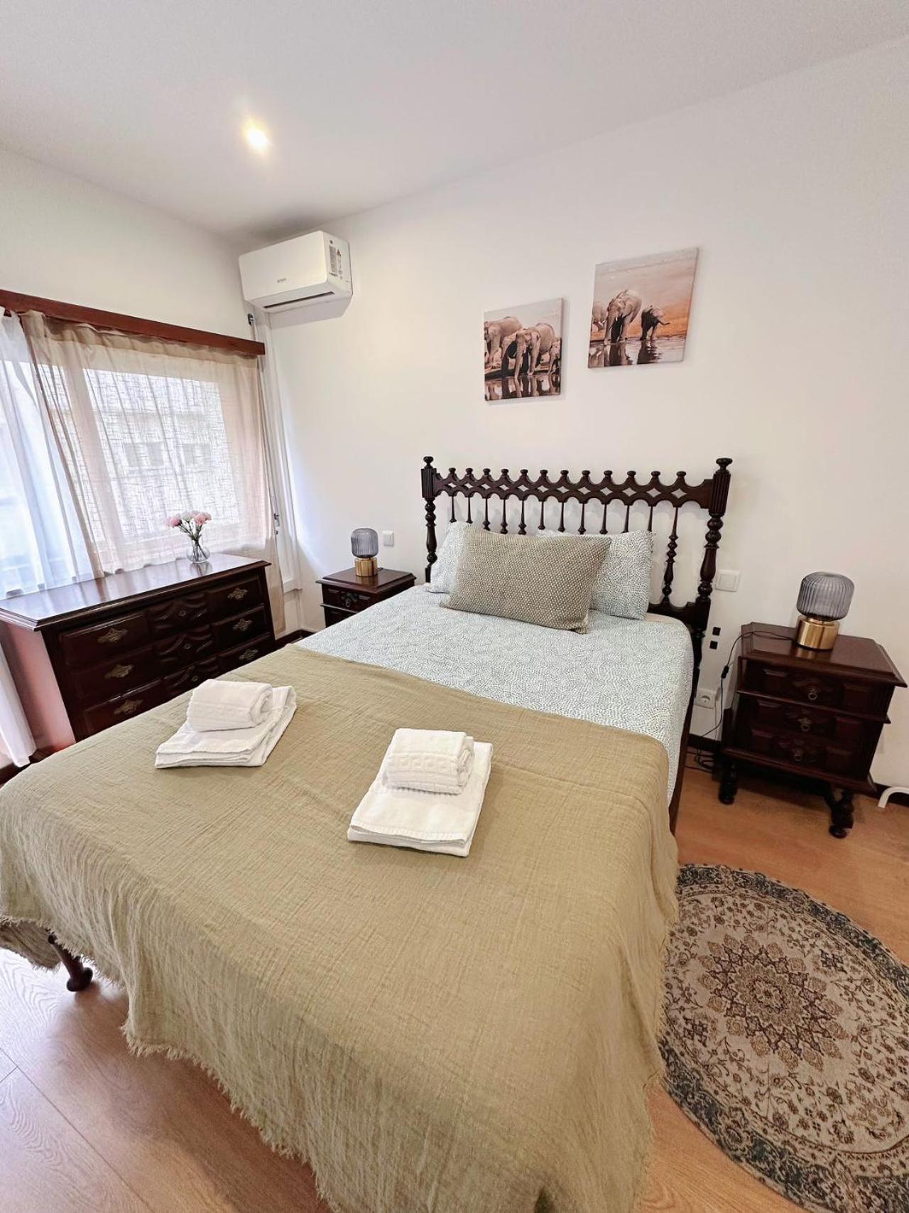 Downtown 2 Minutes By Walk To Center And Metro-direct To Airpot T4 * Porto