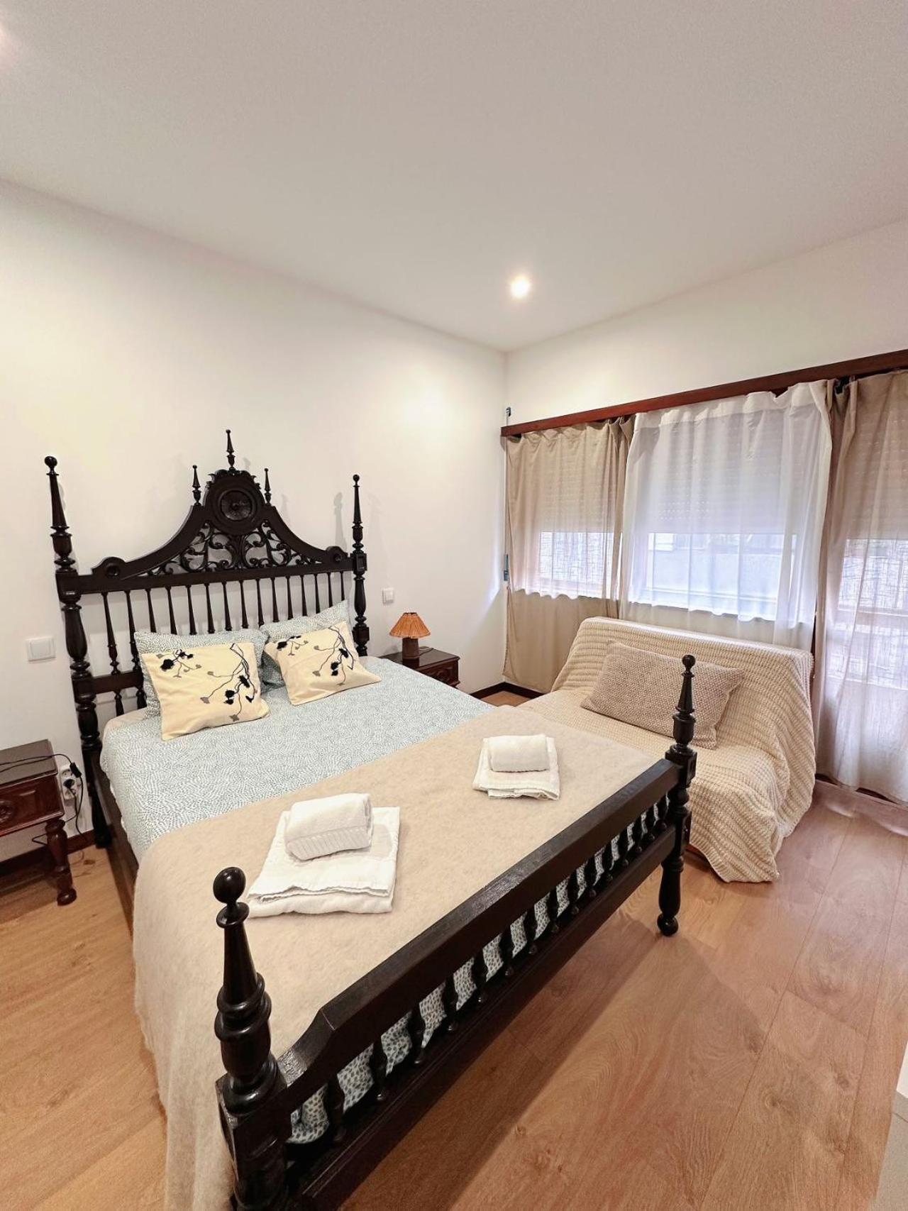 Downtown 2 Minutes By Walk To Center And Metro-direct To Airpot T4 Apartment Porto