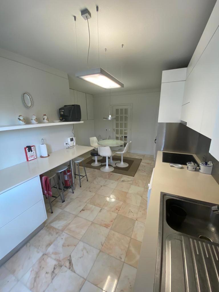 Apartment Location *