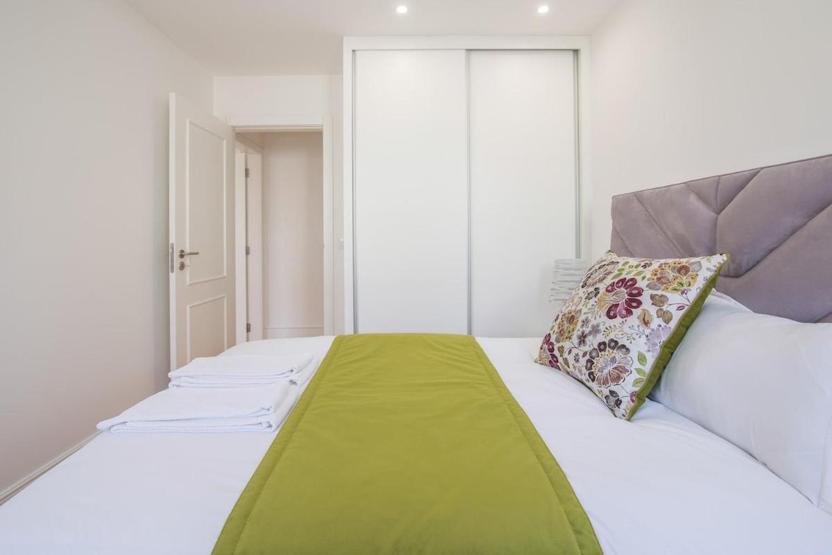 Almada Prime Iii Apartment