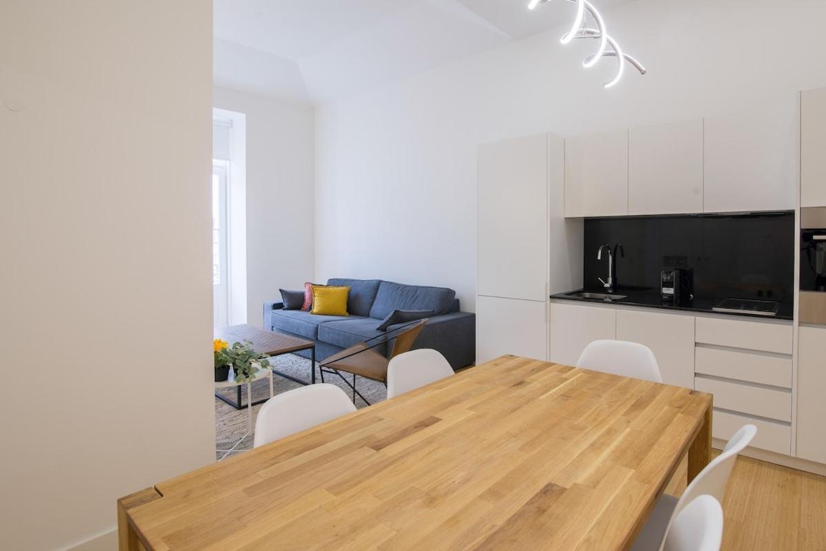 Apartment Aliados Living