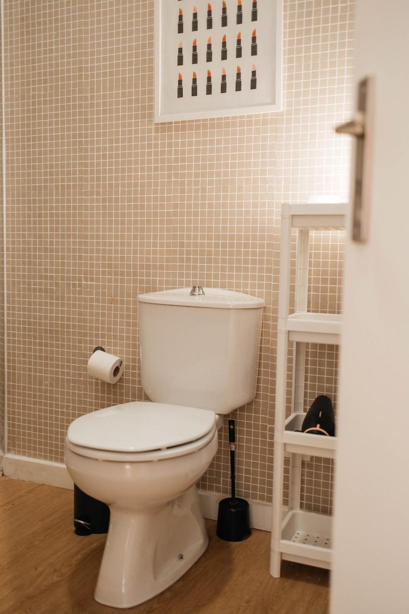 T4 No Apartment