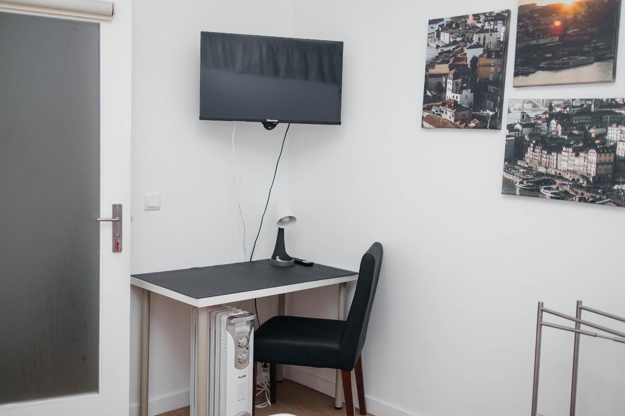 T4 No Apartment