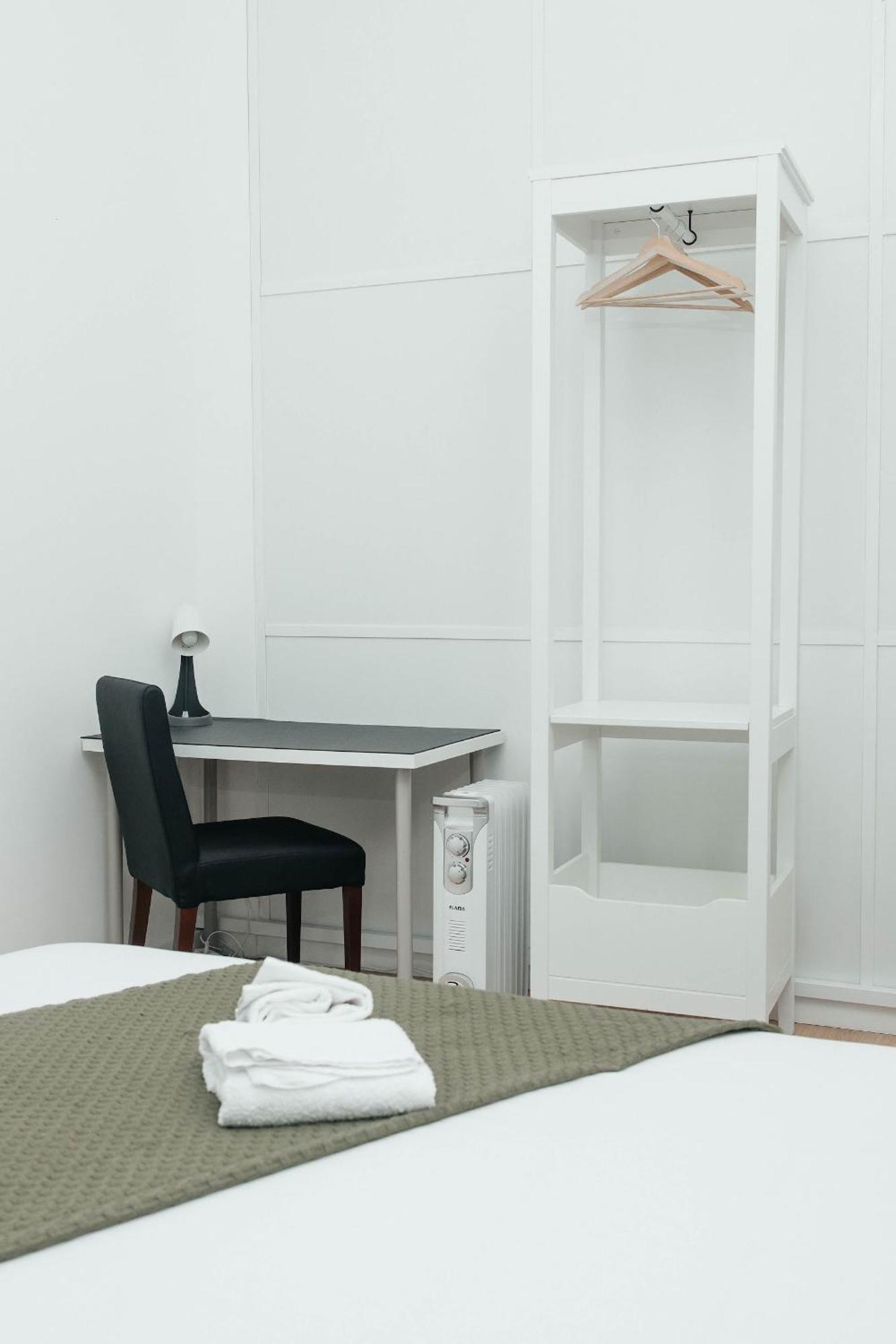 T4 No Apartment *