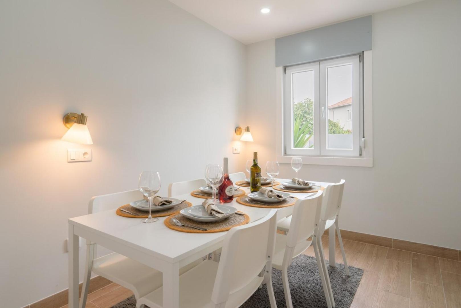 Holiday home Hostwise - Charming Bright House W/ Garden Porto