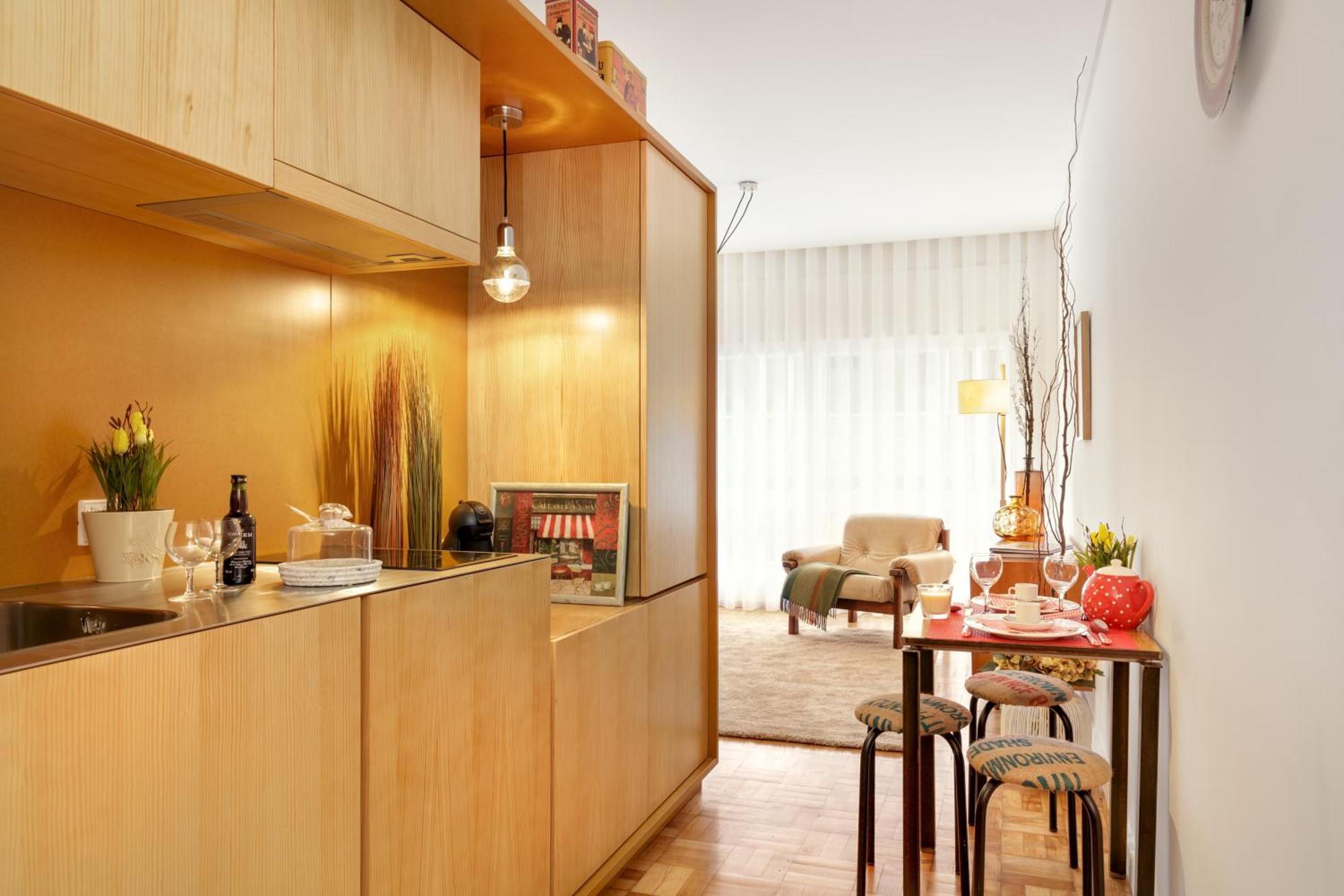 Viva Cozy Downtown Apartment *