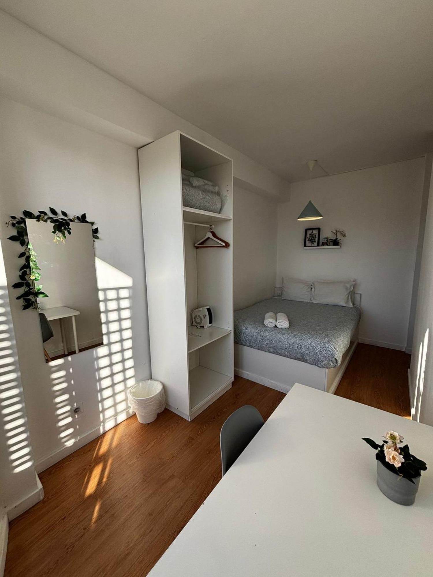 Automatic Hostel