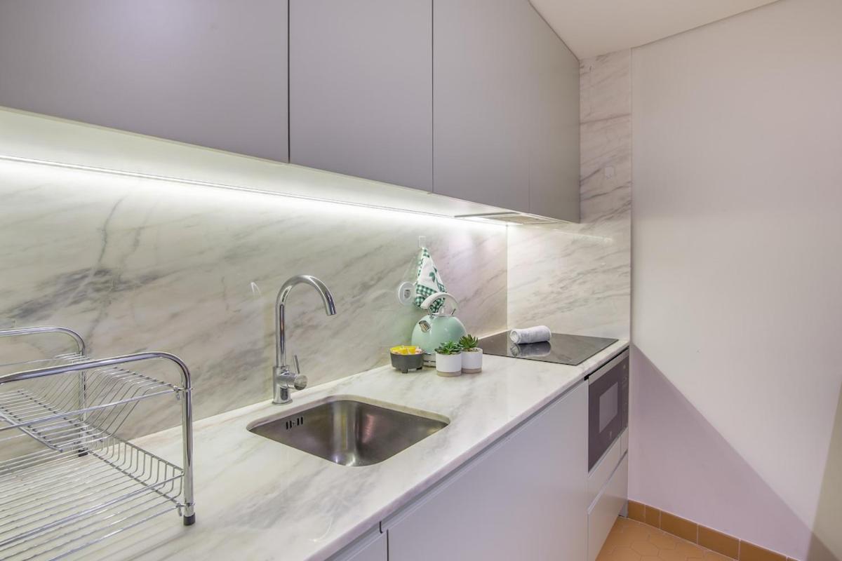Exquisite Apartment *