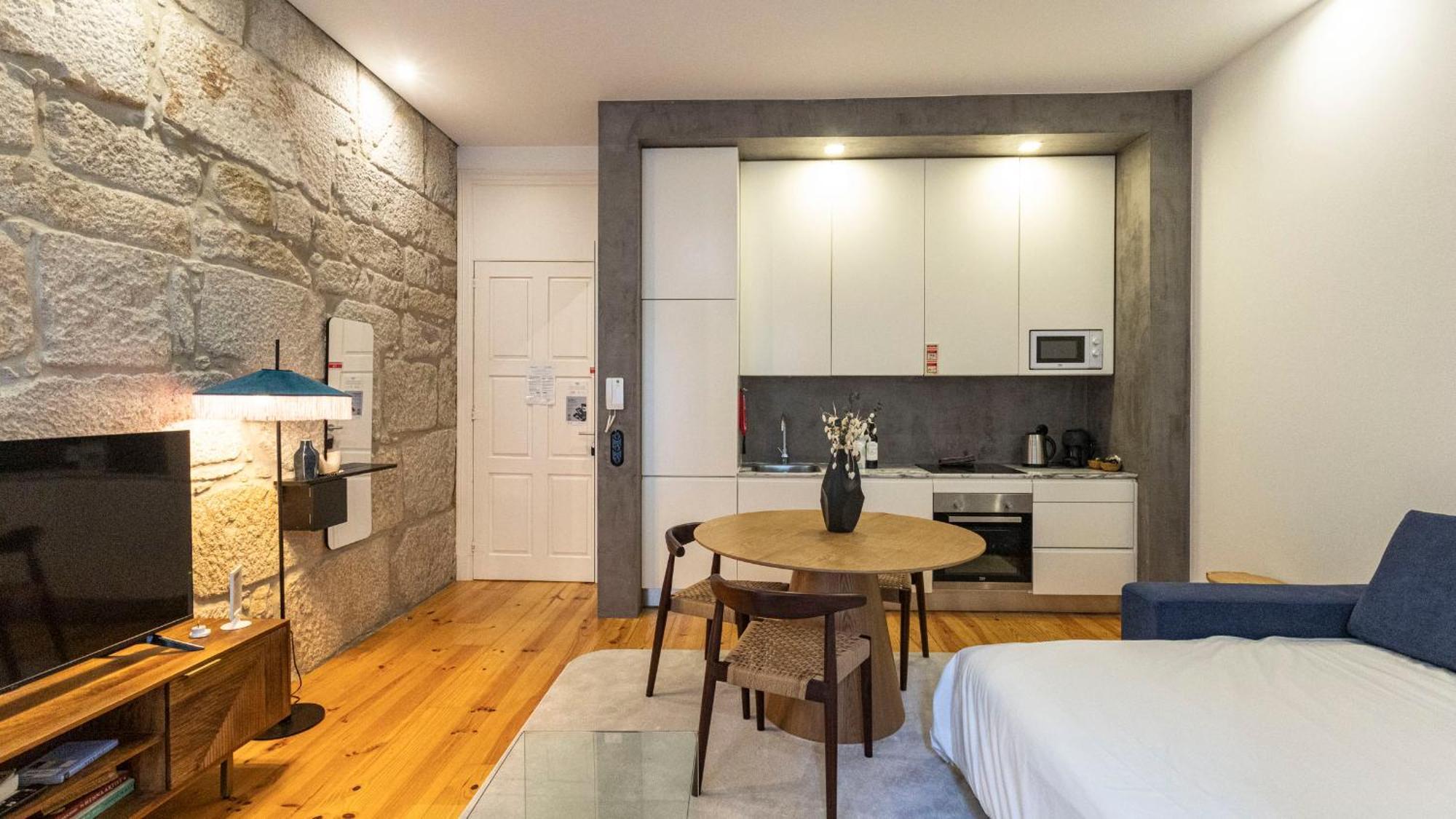 Lovelystay - Allderman - Almada 1º T Apartment *