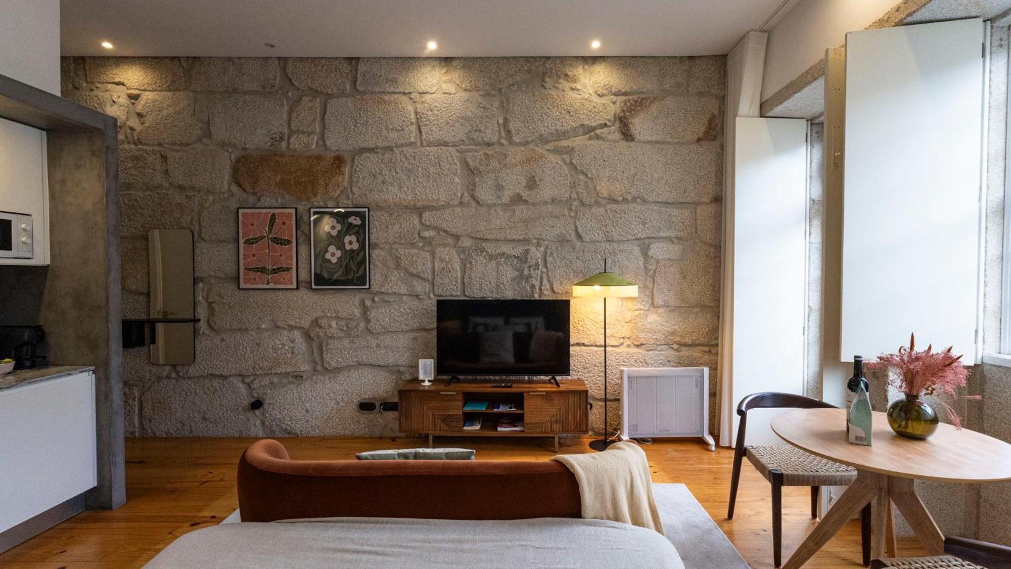 Lovelystay - Allderman - Almada 3º F Apartment *