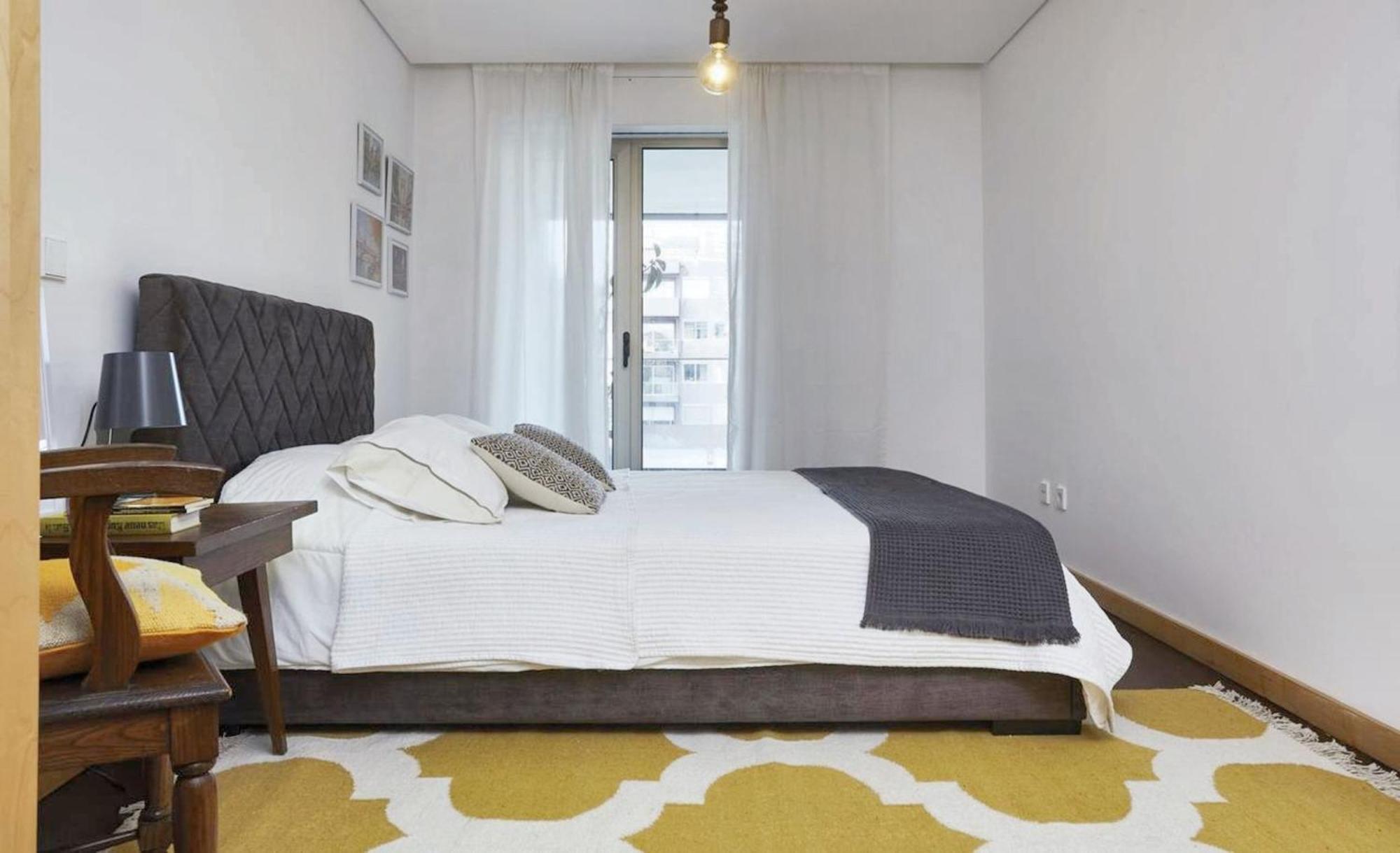 Modern 100m² + Balcony Apartment