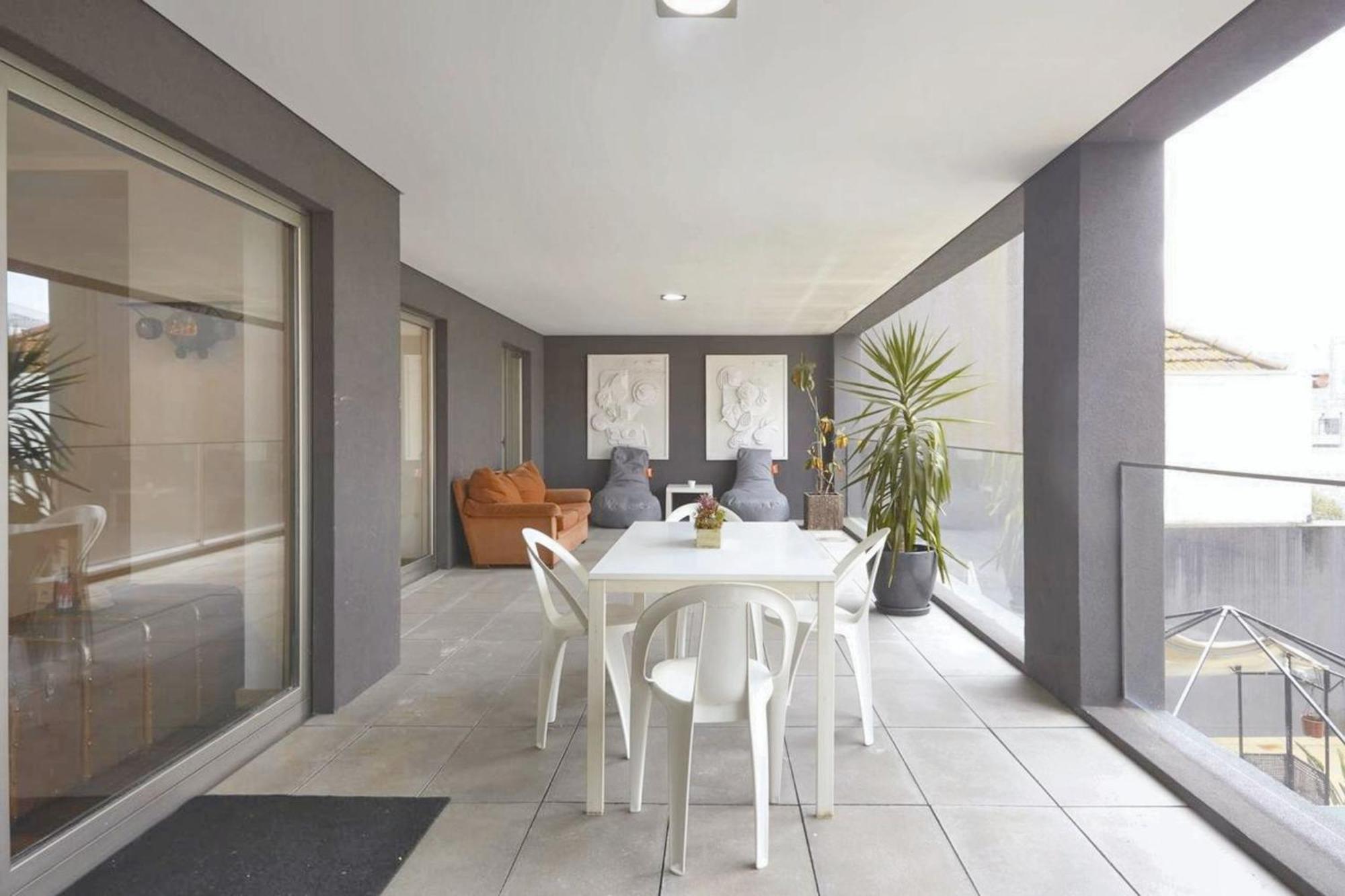 Modern 100m² + Balcony