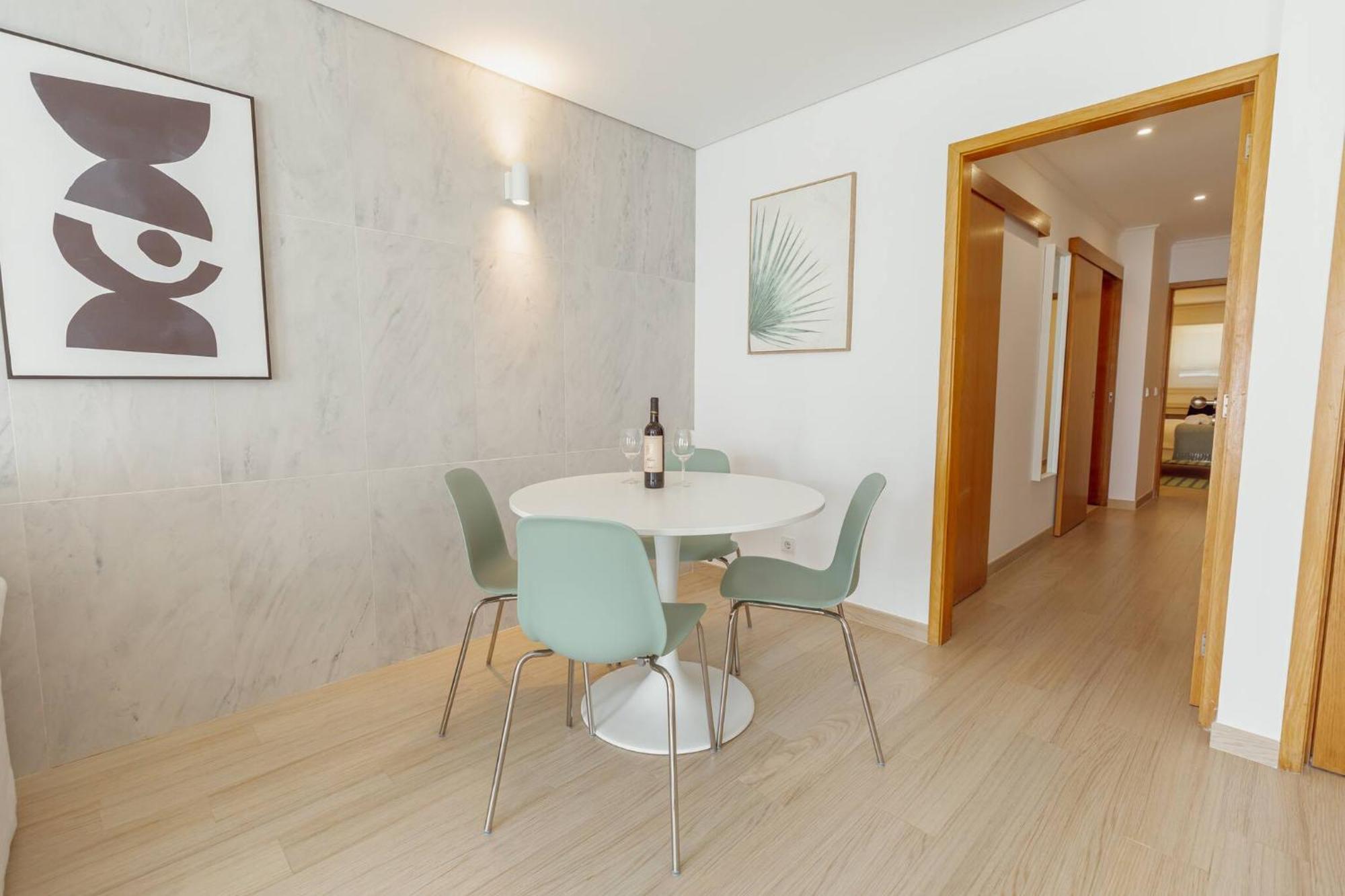 Stylish With Terrace By Hosty *