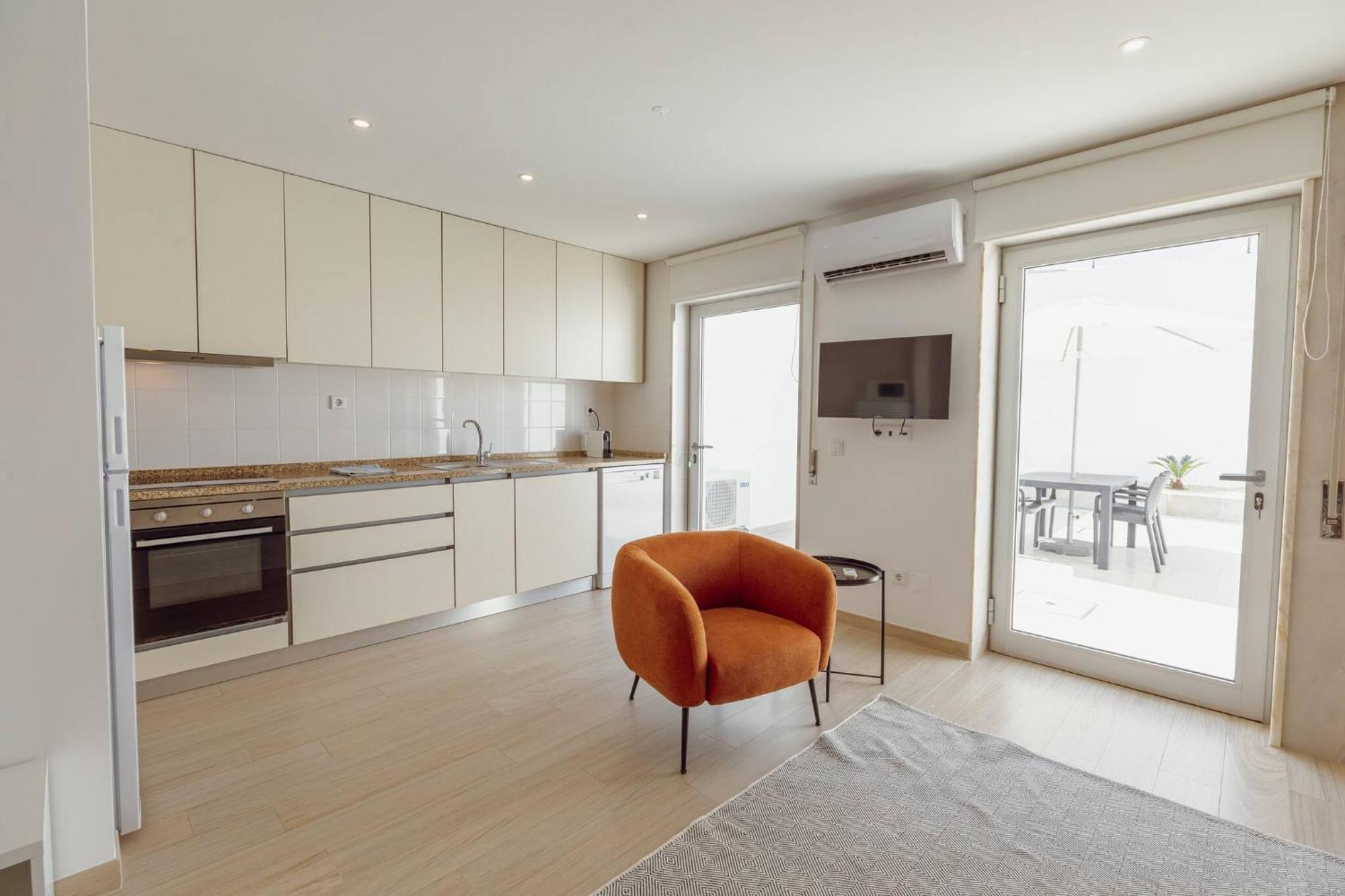 Stylish With Terrace By Hosty Appartement Porto