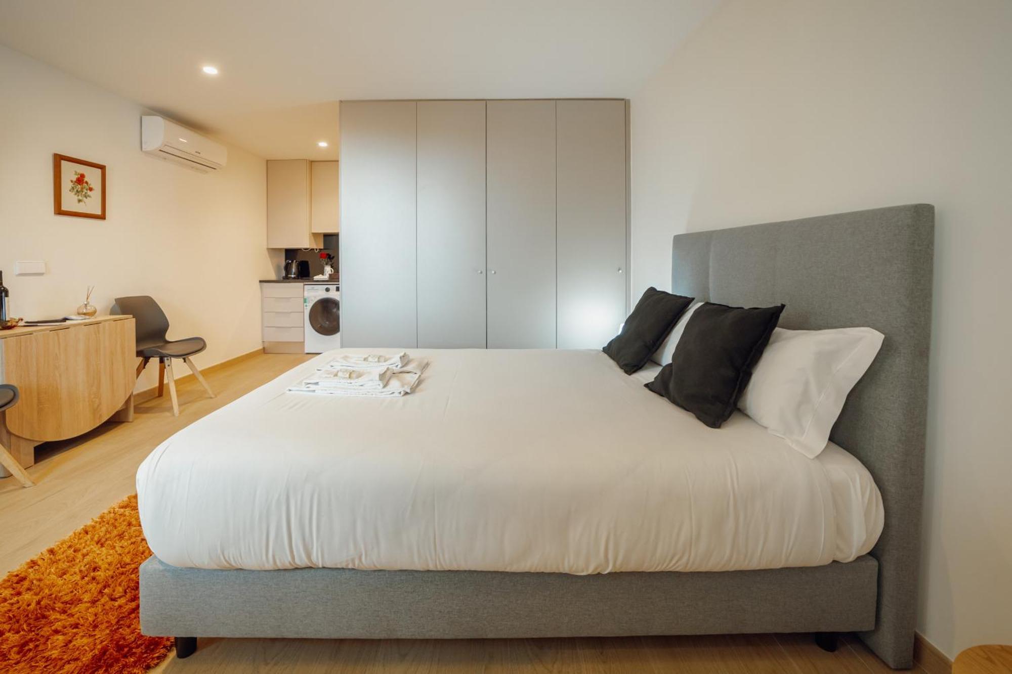 Apartment Carmo By Vacationy Porto