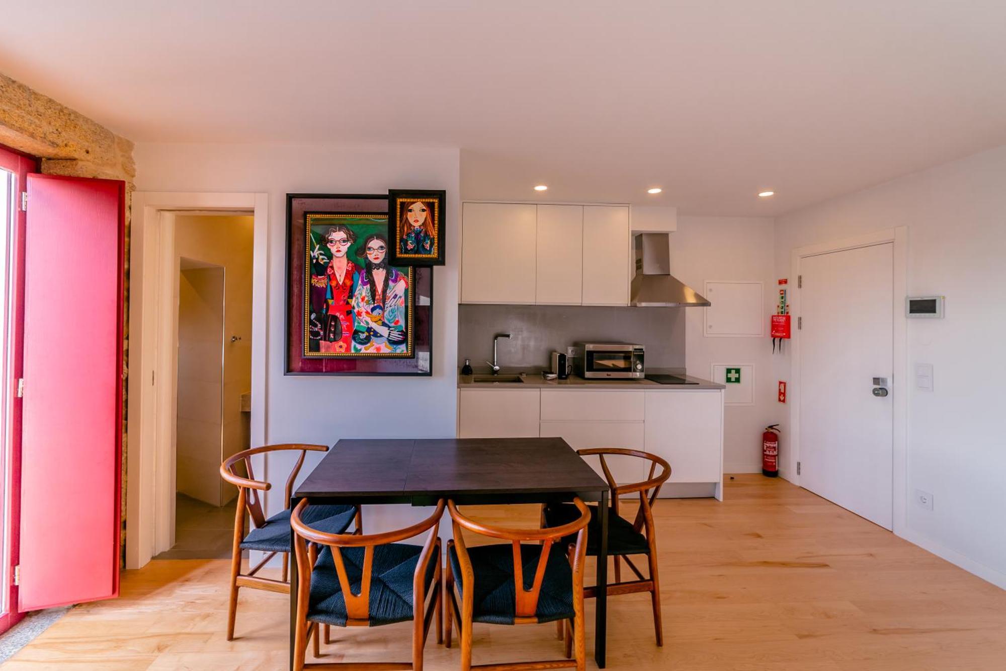 Fabrica 55 With Ac, View And Elevator Apartment Porto