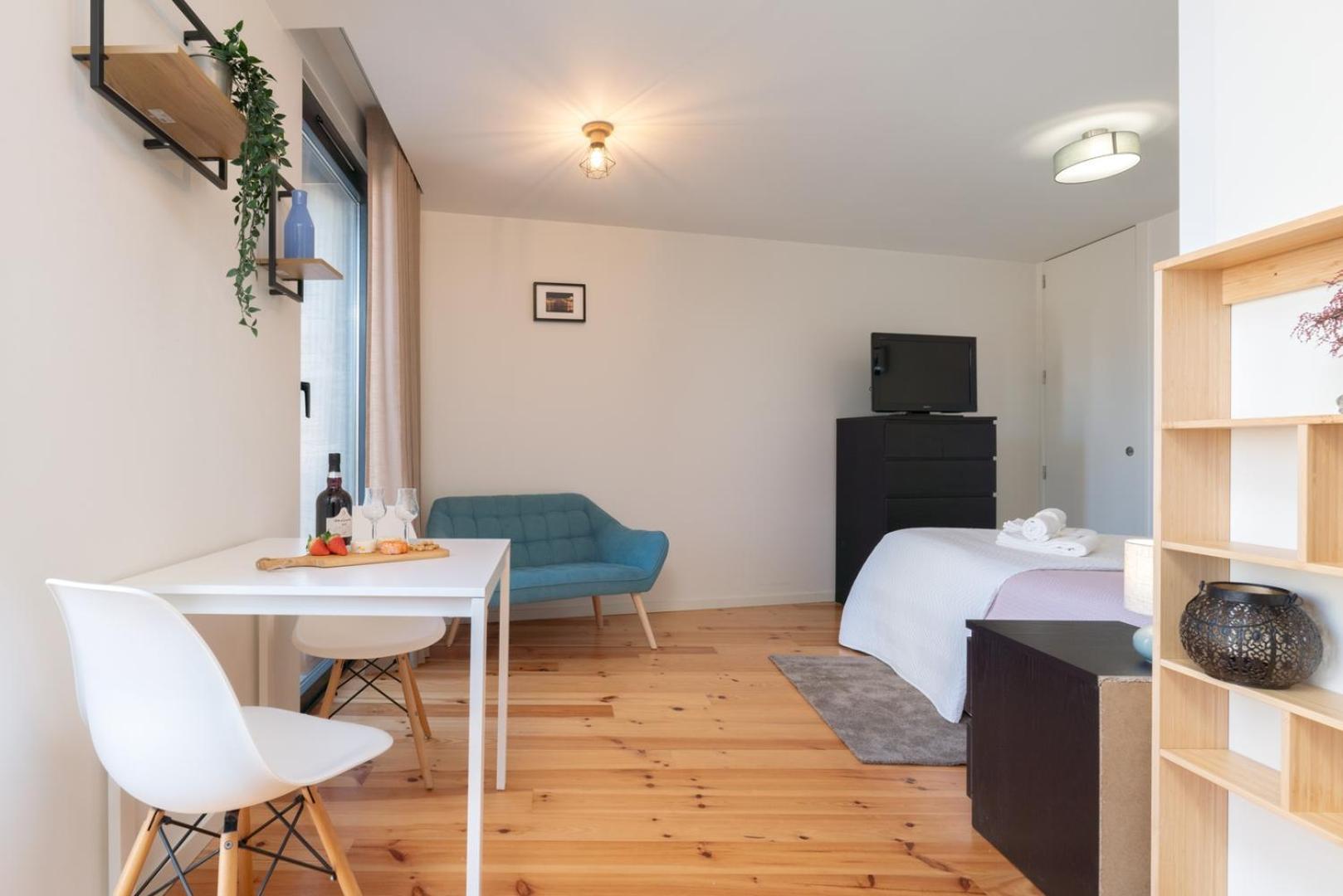 Host Wise - Stylish In Downtown * Porto