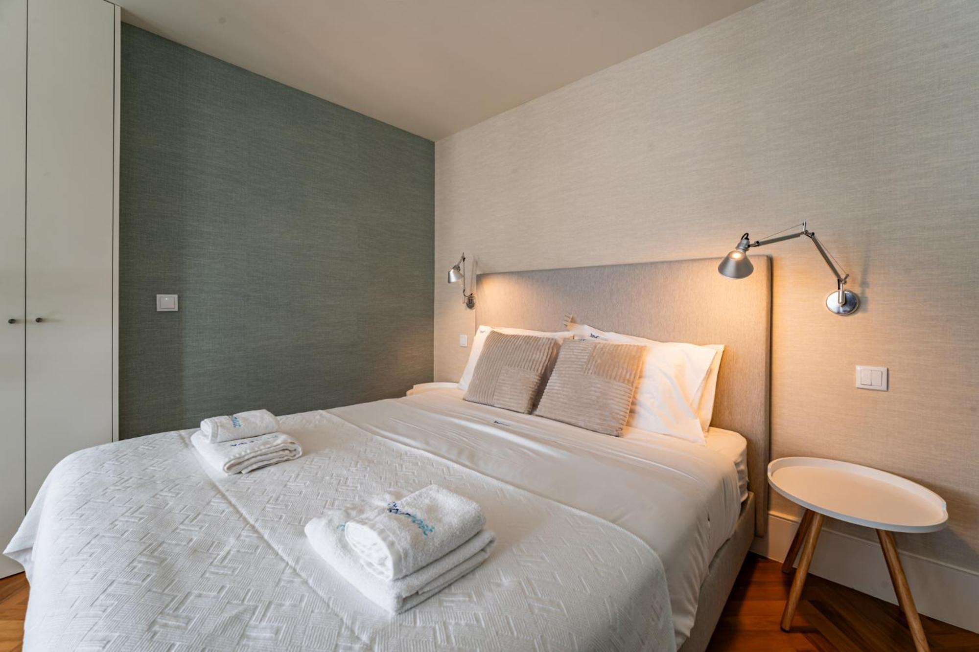 Amazing Downtown Experience-e Apartment
