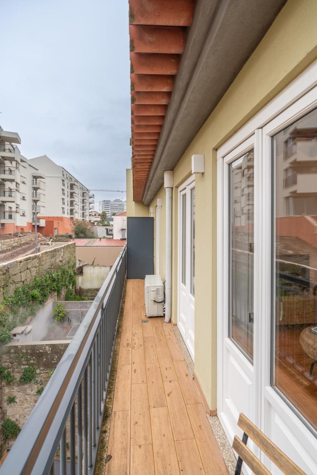 Apartment Hostwise - Stylish Retreat In Porto's Heart